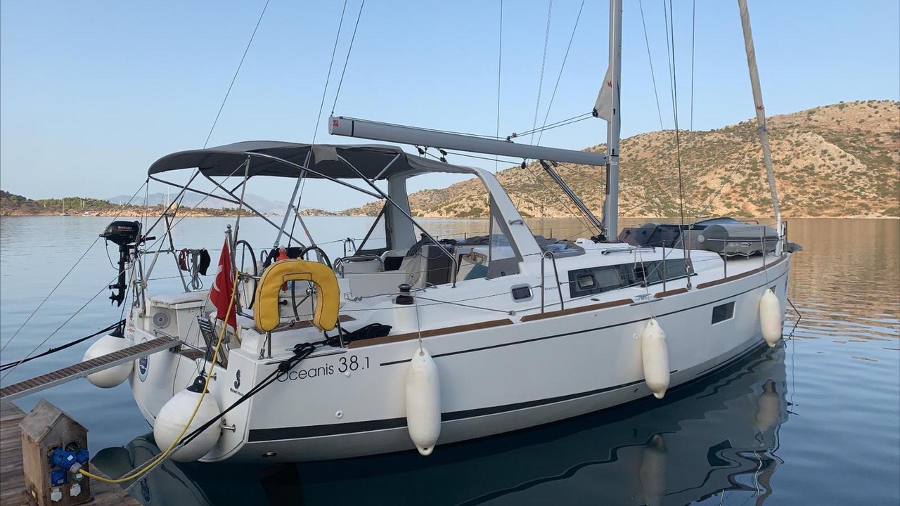 Photo #6 - Beneteau Oceanis 38.1 (IDA) in Marmaris - 10720
