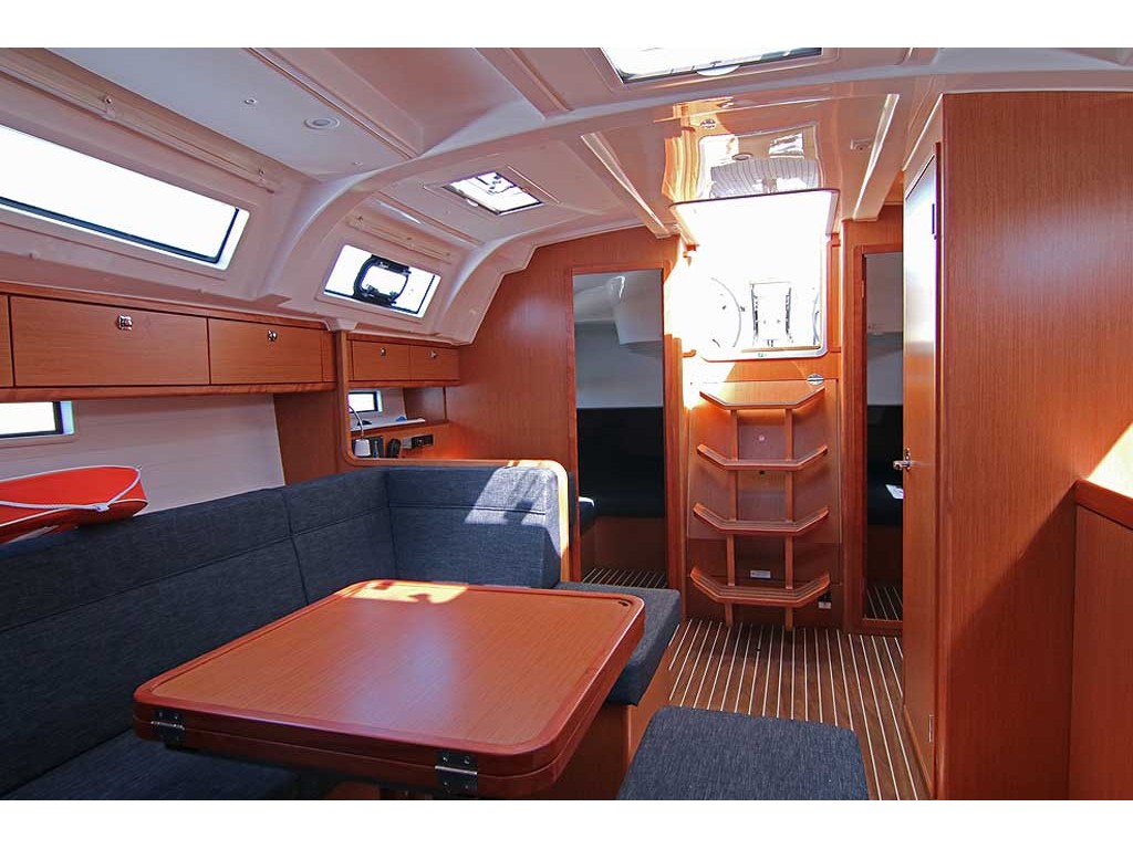 Photo #8 - Bavaria 41 Cruiser (Nostalgia) in Rodi - 15894