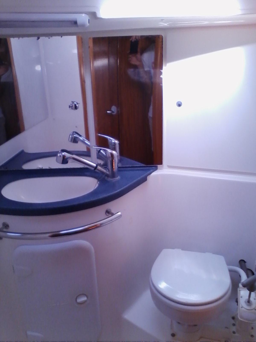 Photo #20 - Bavaria 39 Cruiser (Nemesis) in Rhodos - 15896