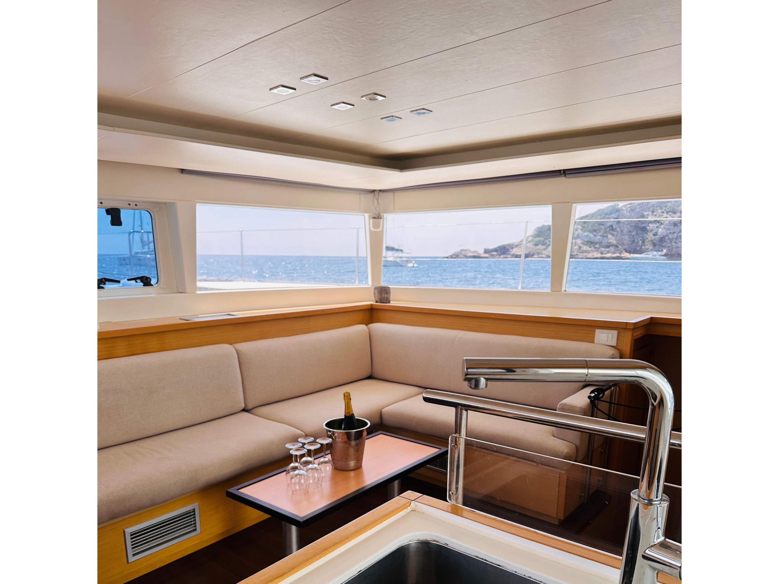 Photo #15 - Lagoon 450 Flybridge (Fornes) in Talamanca - 15848