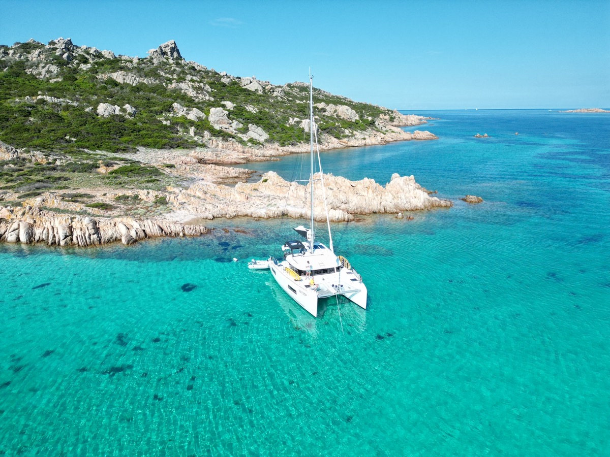 Photo #11 - Lagoon 40 (DJ) en Portisco - 13952