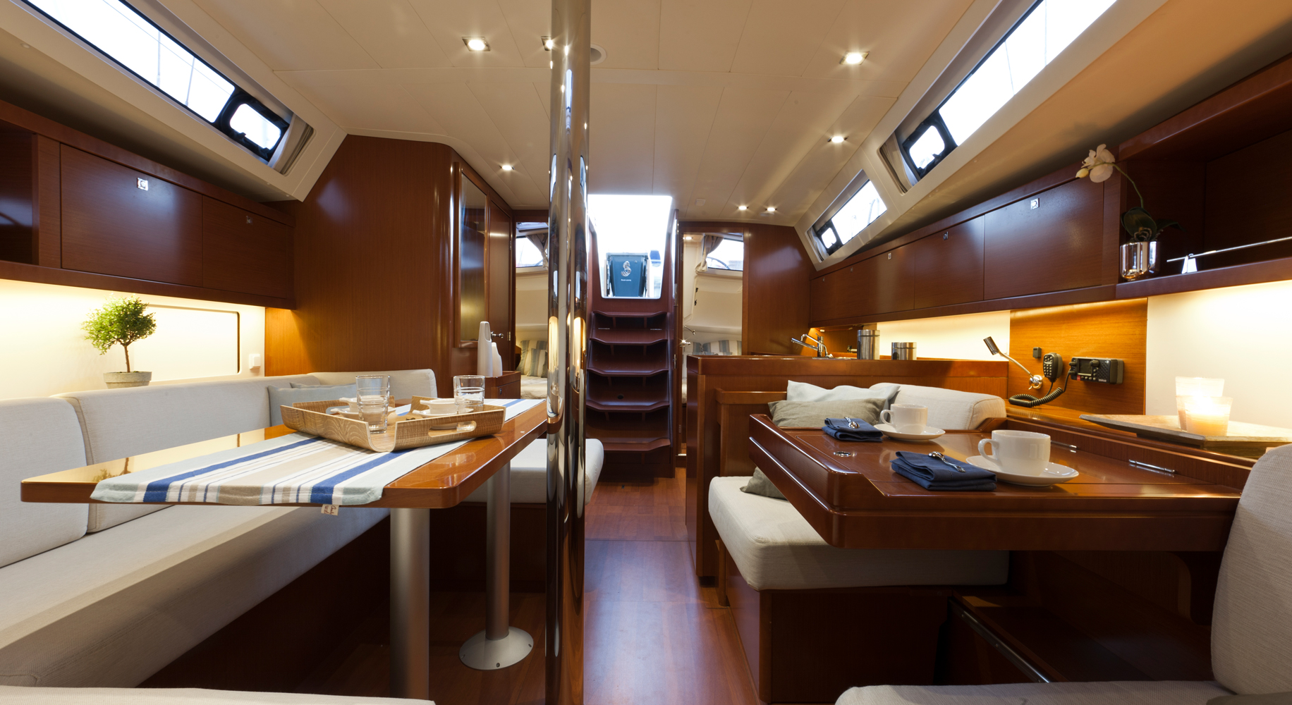 Photo #9 - Oceanis 41 (BELEZA - | AC | Bowthruster | Solar P) in Lefkada - 15974