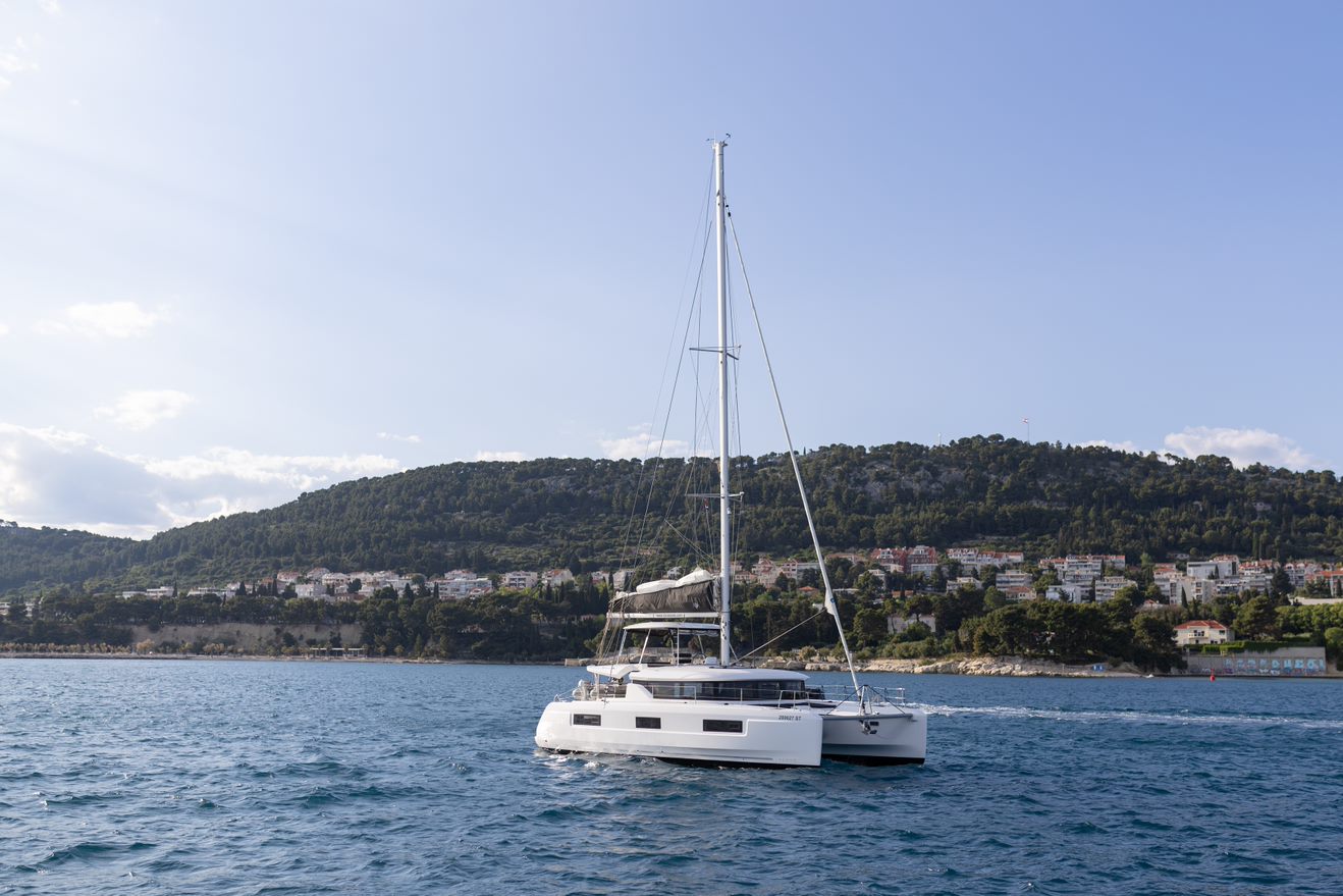 Photo #7 - Lagoon 46 (SKYFALL) in Split - 13822