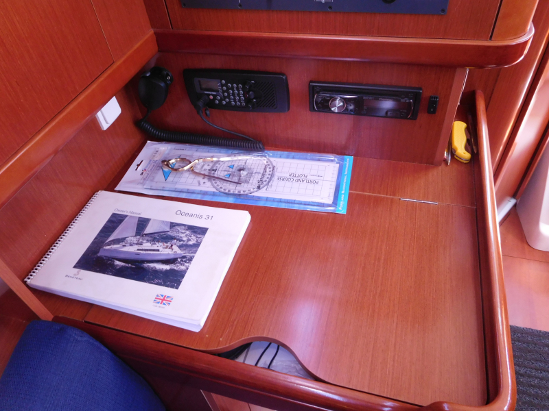 Photo #8 - Oceanis 31 (Alibi) en Poole - 16023