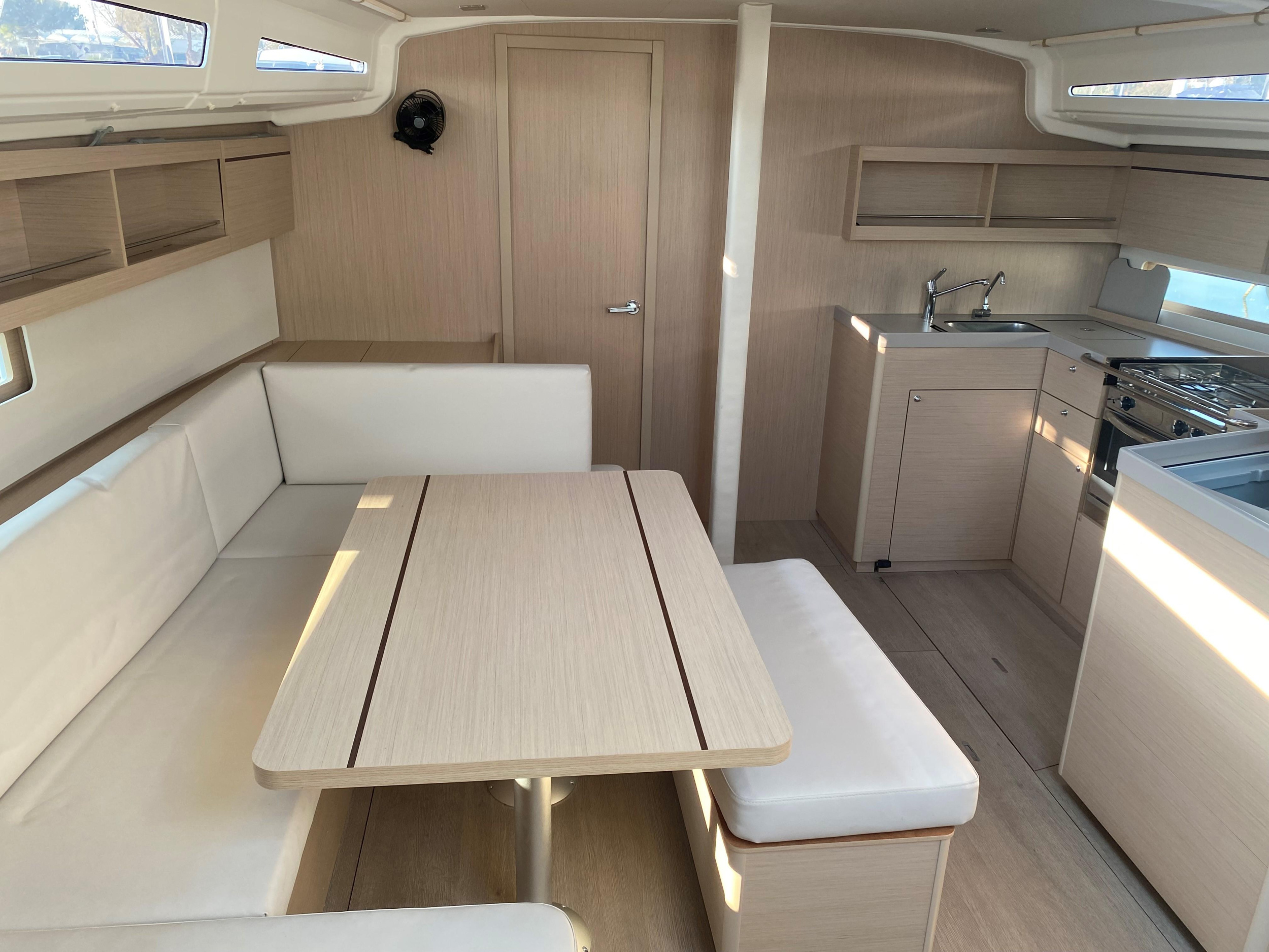 Photo #8 - Oceanis 40.1 (LA MER) en Athènes - 12840