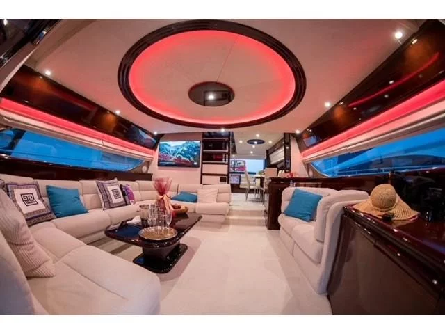 Ferretti 72 (HASARD) Interior image - 1