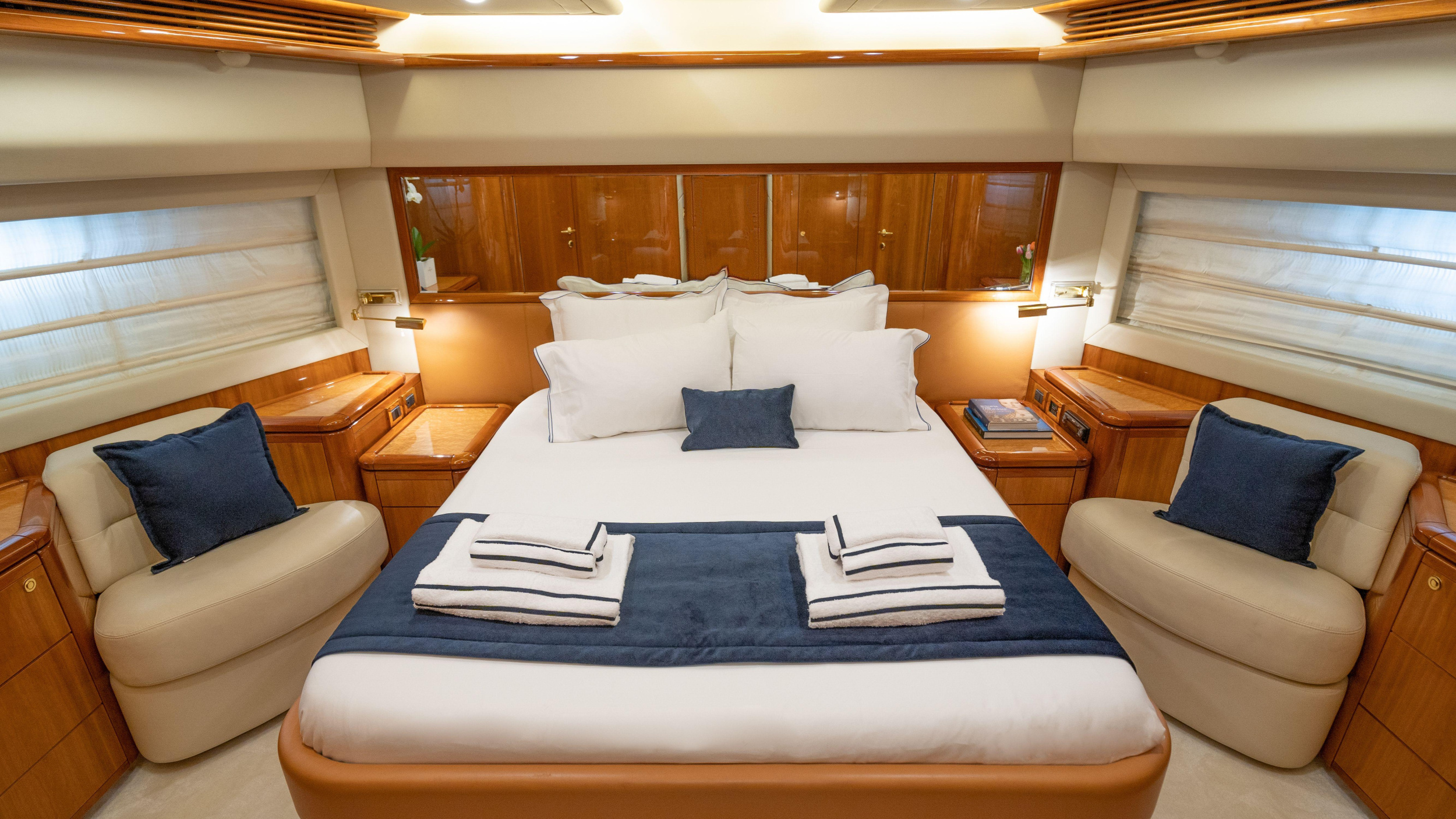 Photo #3 - Ferretti 880 (ESTIA YI) in Elliniko - 16182