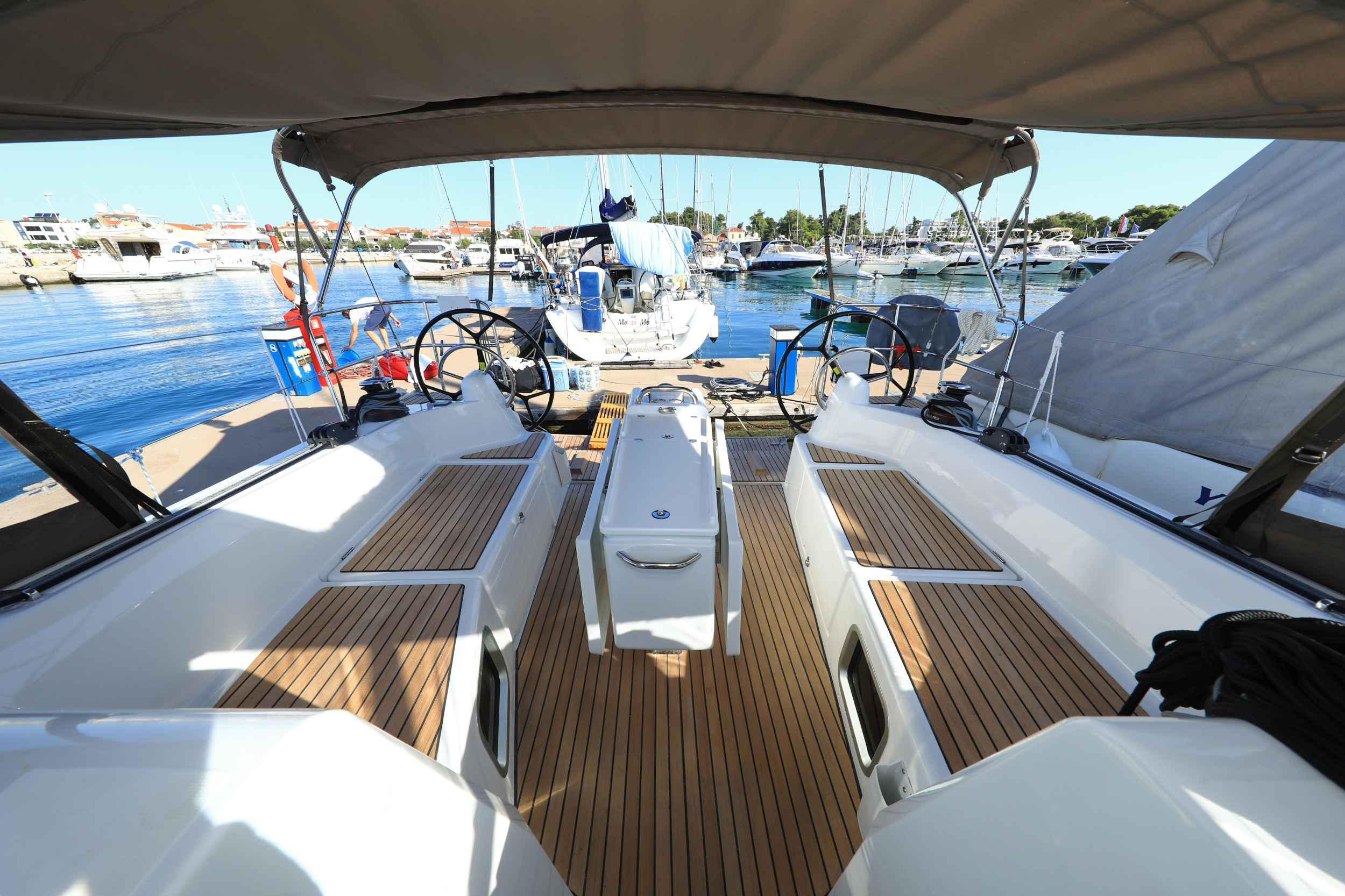 Photo #52 - Sun Odyssey 410 (Vague) in Zara - 16206