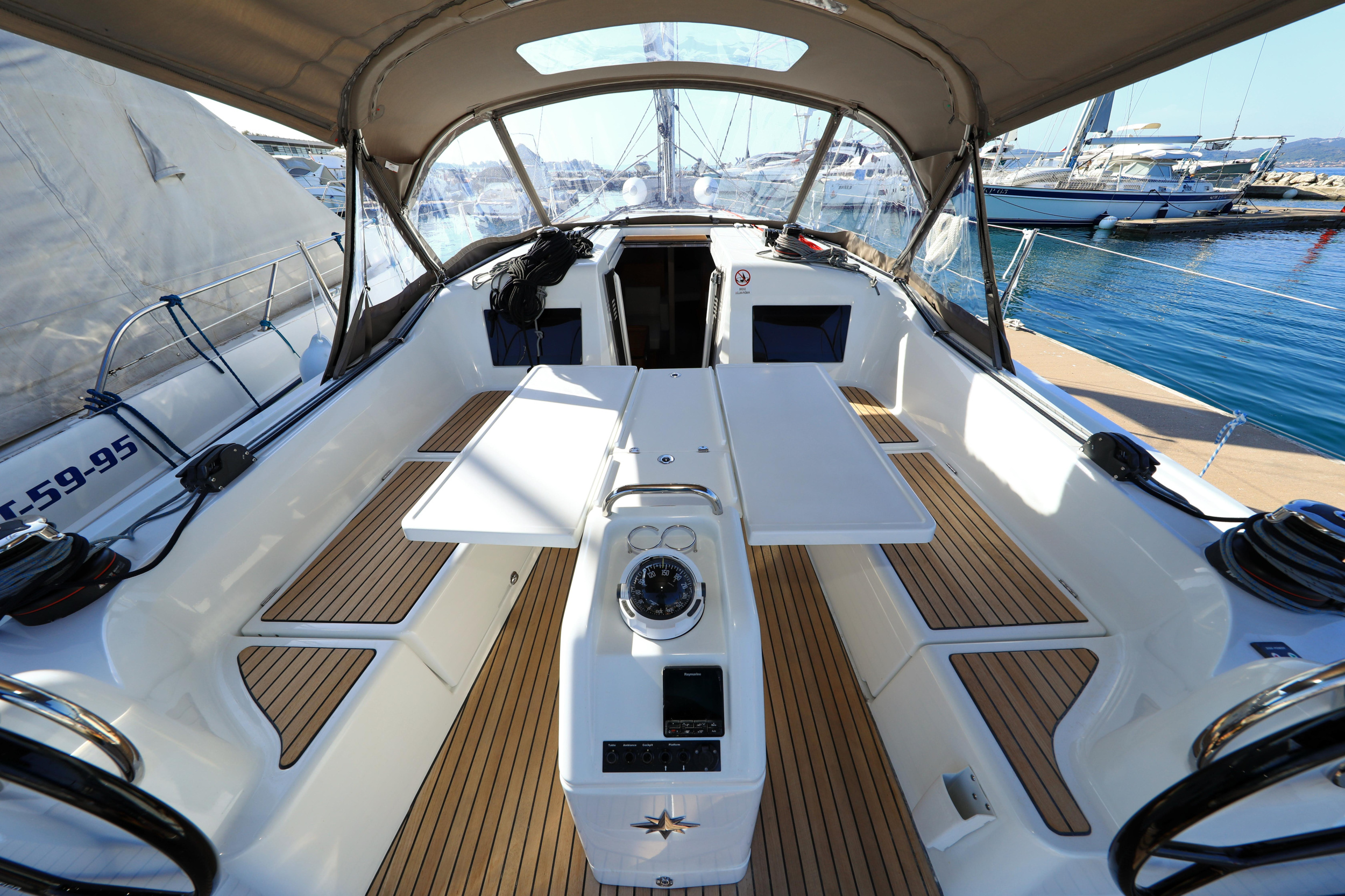 Photo #85 - Sun Odyssey 410 (Vague) in Zara - 16206