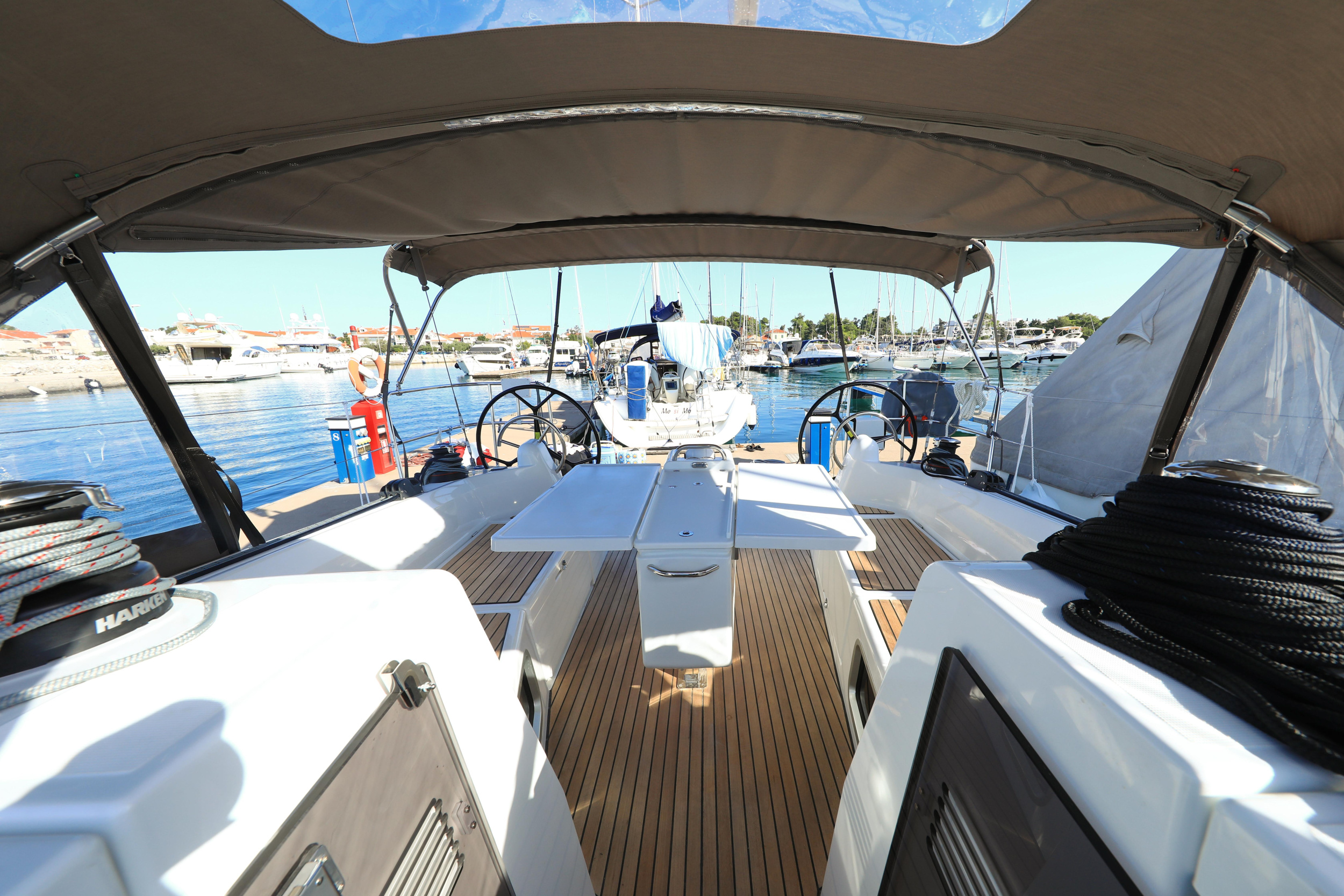 Photo #18 - Sun Odyssey 410 (Vague) in Zara - 16206