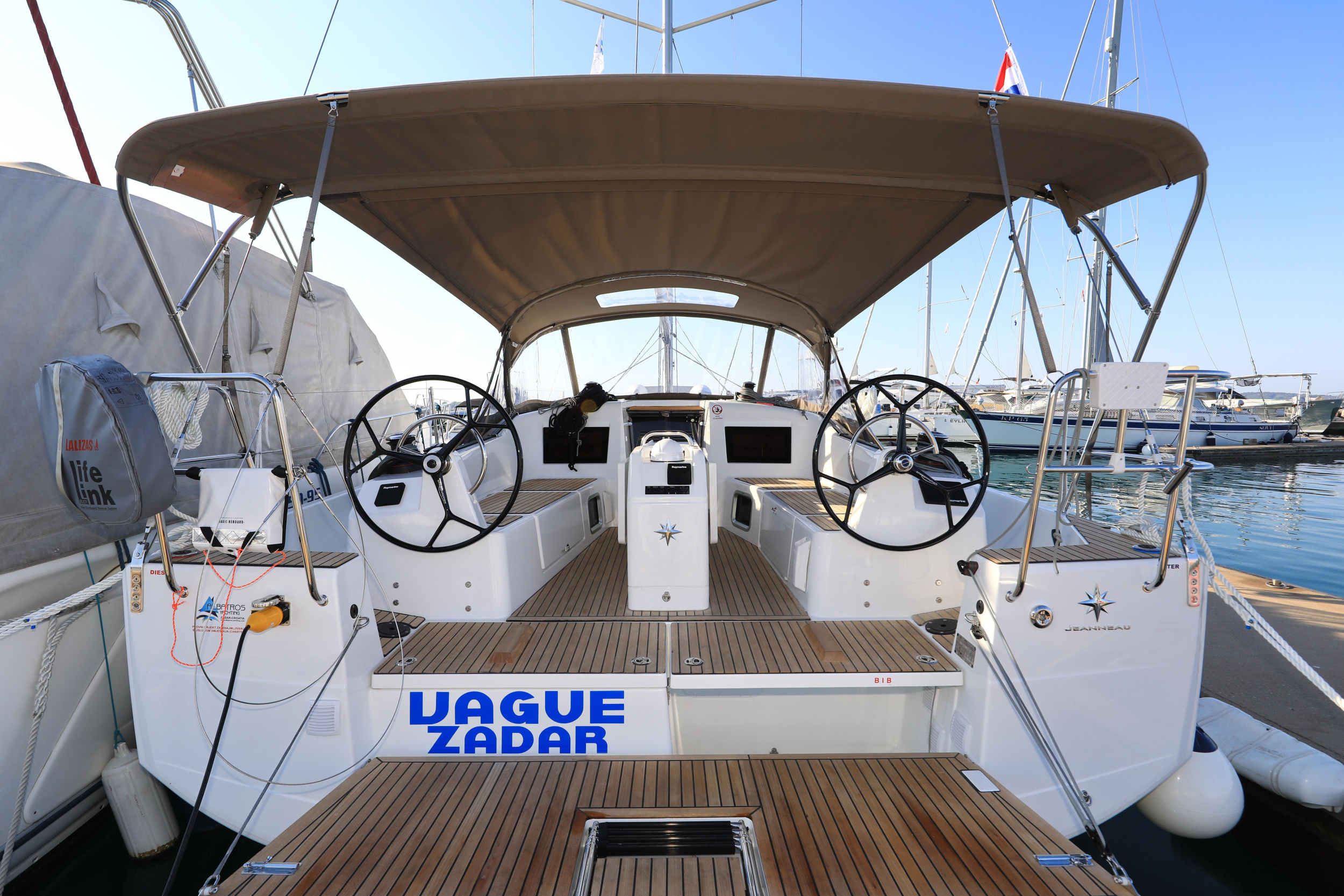 Photo #2 - Sun Odyssey 410 (Vague) in Zara - 16206