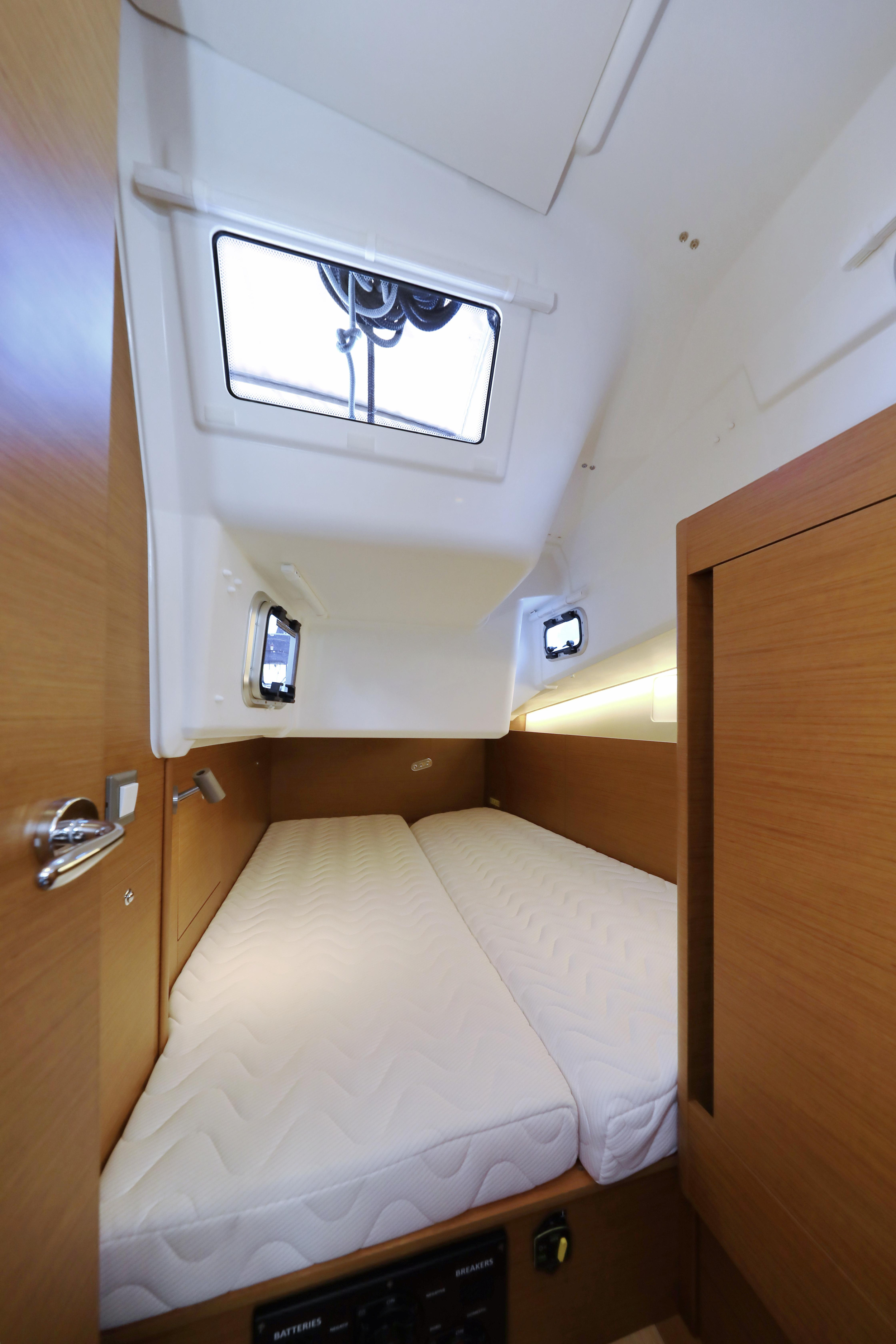 Photo #84 - Sun Odyssey 410 (Vague) in Zara - 16206