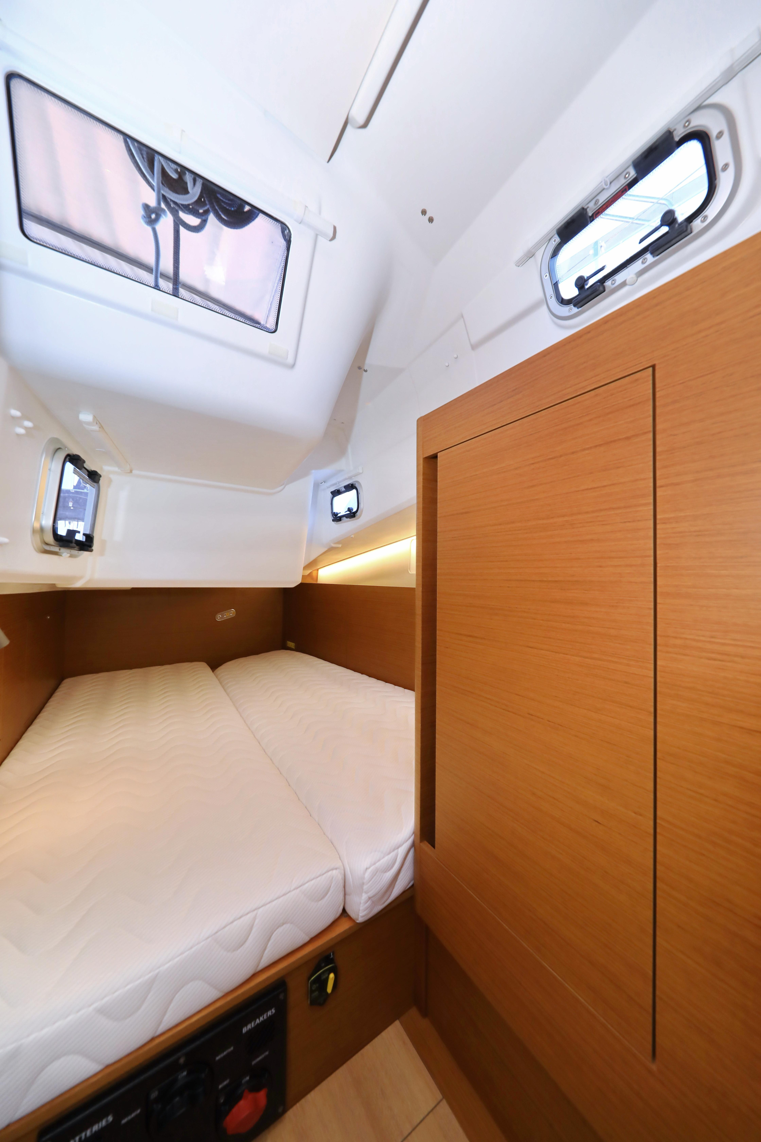 Photo #60 - Sun Odyssey 410 (Vague) in Zara - 16206