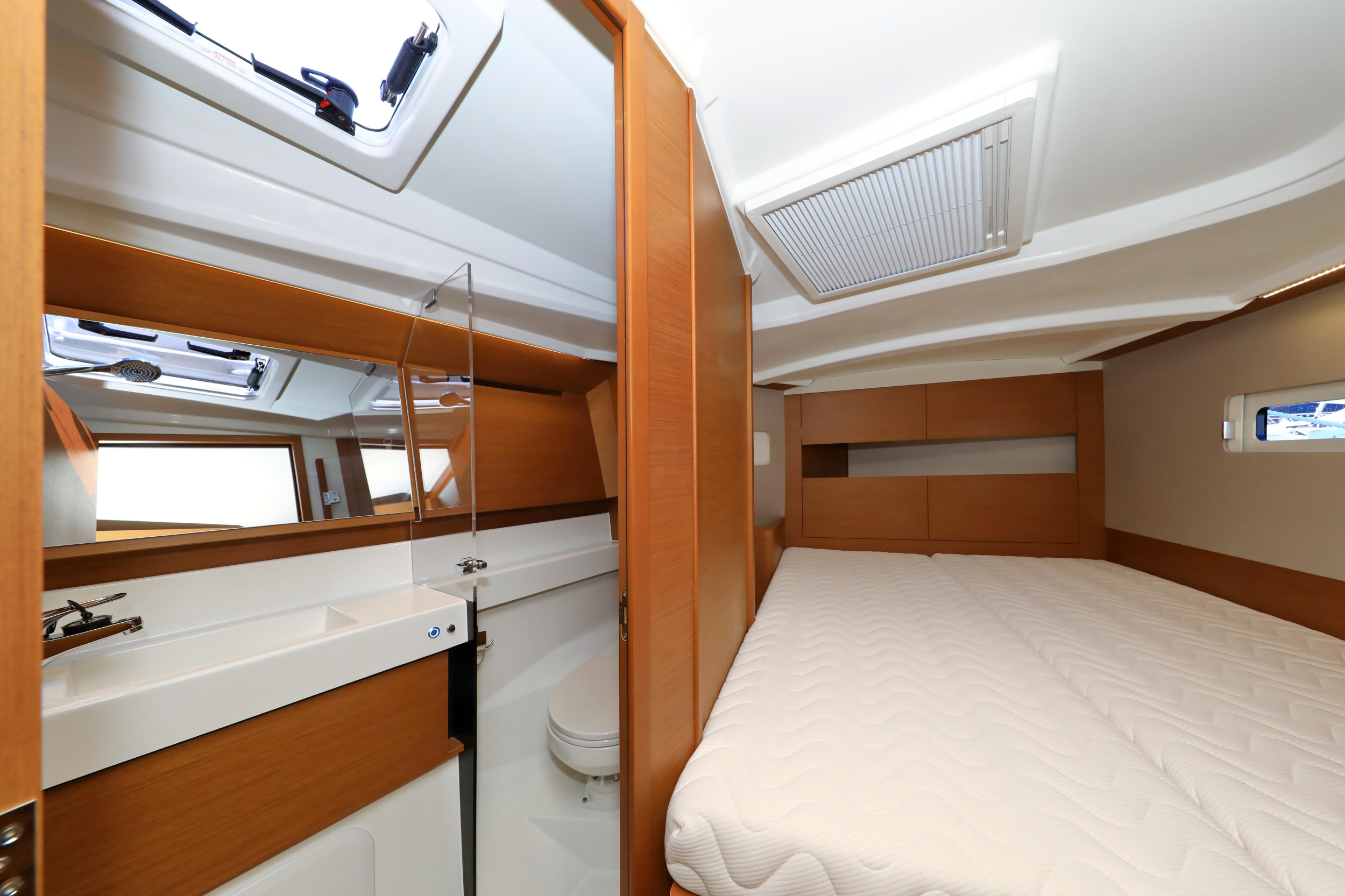 Photo #51 - Sun Odyssey 410 (Vague) in Zara - 16206