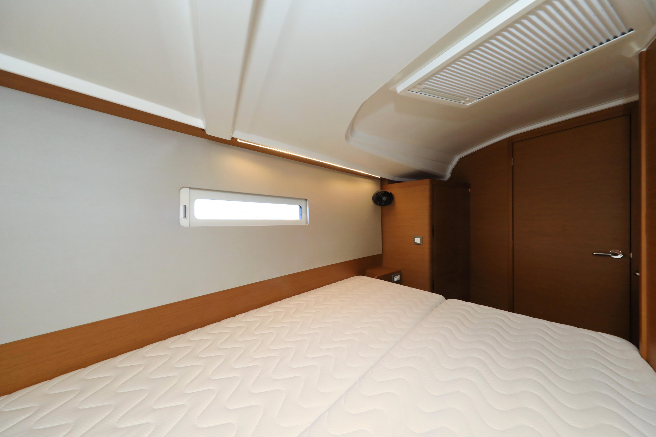 Photo #95 - Sun Odyssey 410 (Vague) in Zara - 16206