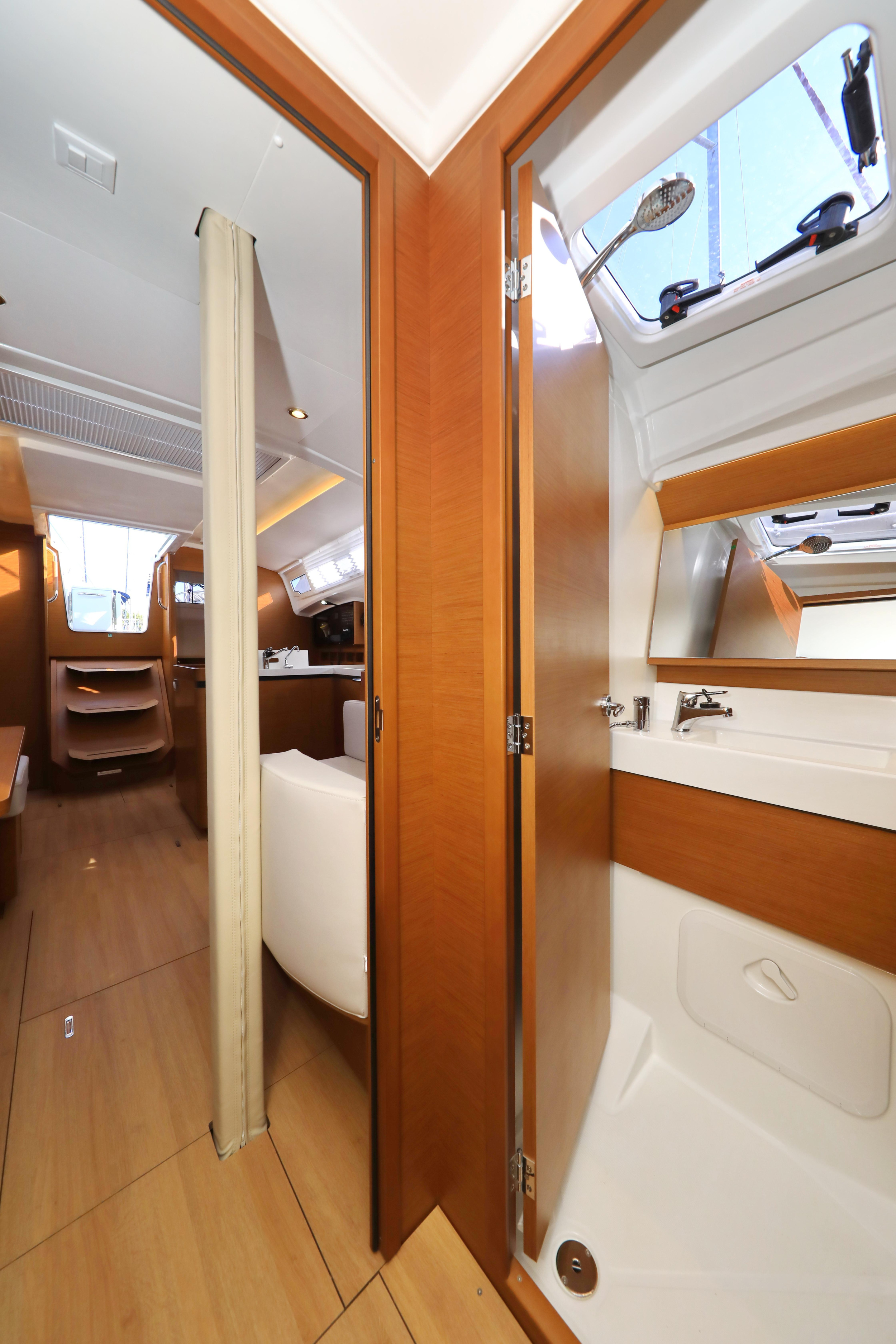Photo #77 - Sun Odyssey 410 (Vague) in Zara - 16206