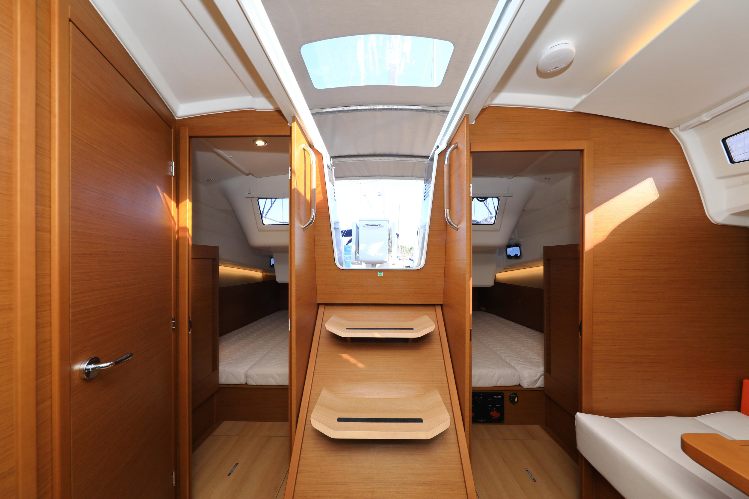 Photo #37 - Sun Odyssey 410 (Vague) in Zara - 16206