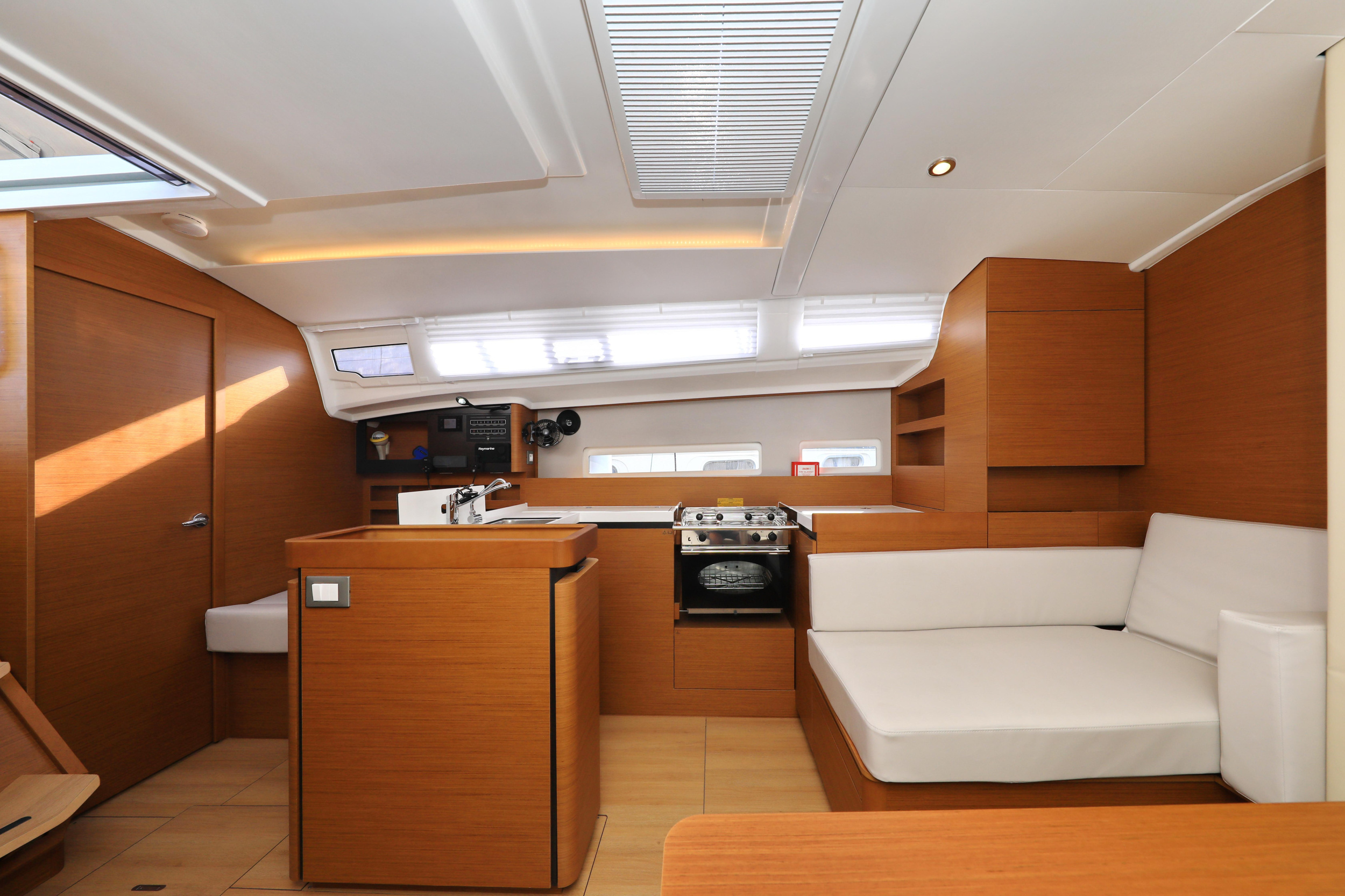 Photo #73 - Sun Odyssey 410 (Vague) in Zara - 16206