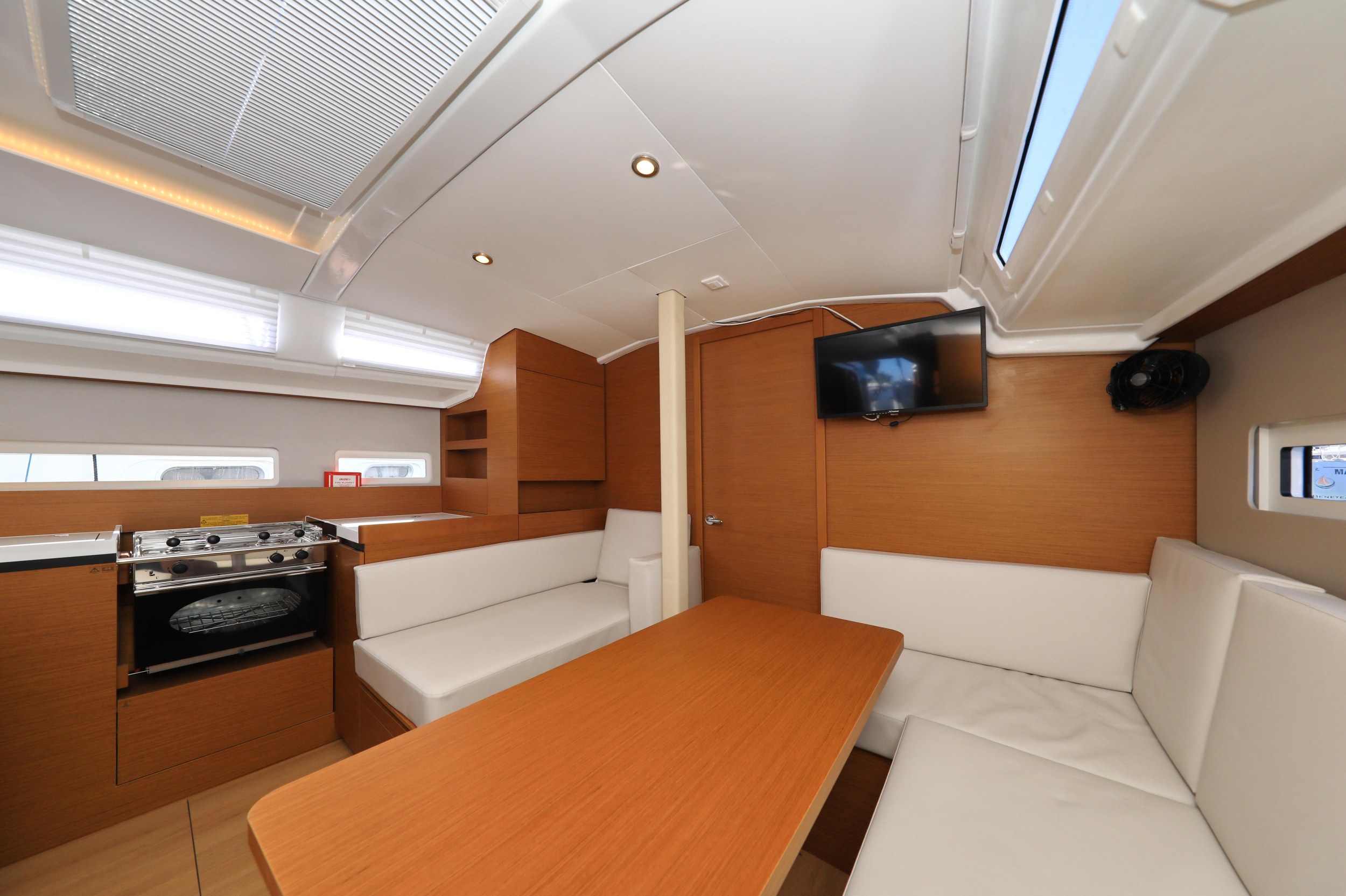 Photo #7 - Sun Odyssey 410 (Vague) in Zara - 16206