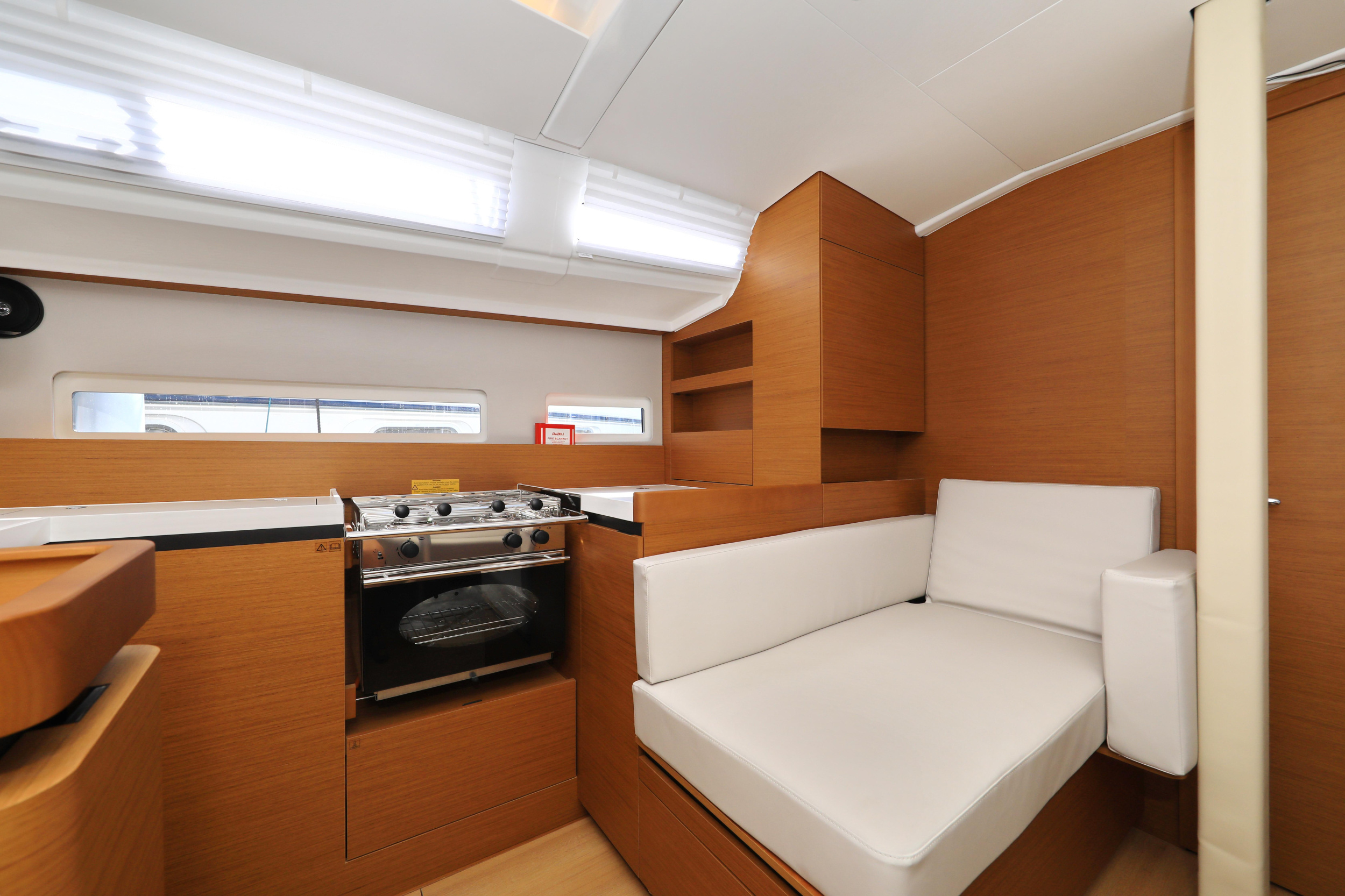 Photo #57 - Sun Odyssey 410 (Vague) in Zara - 16206