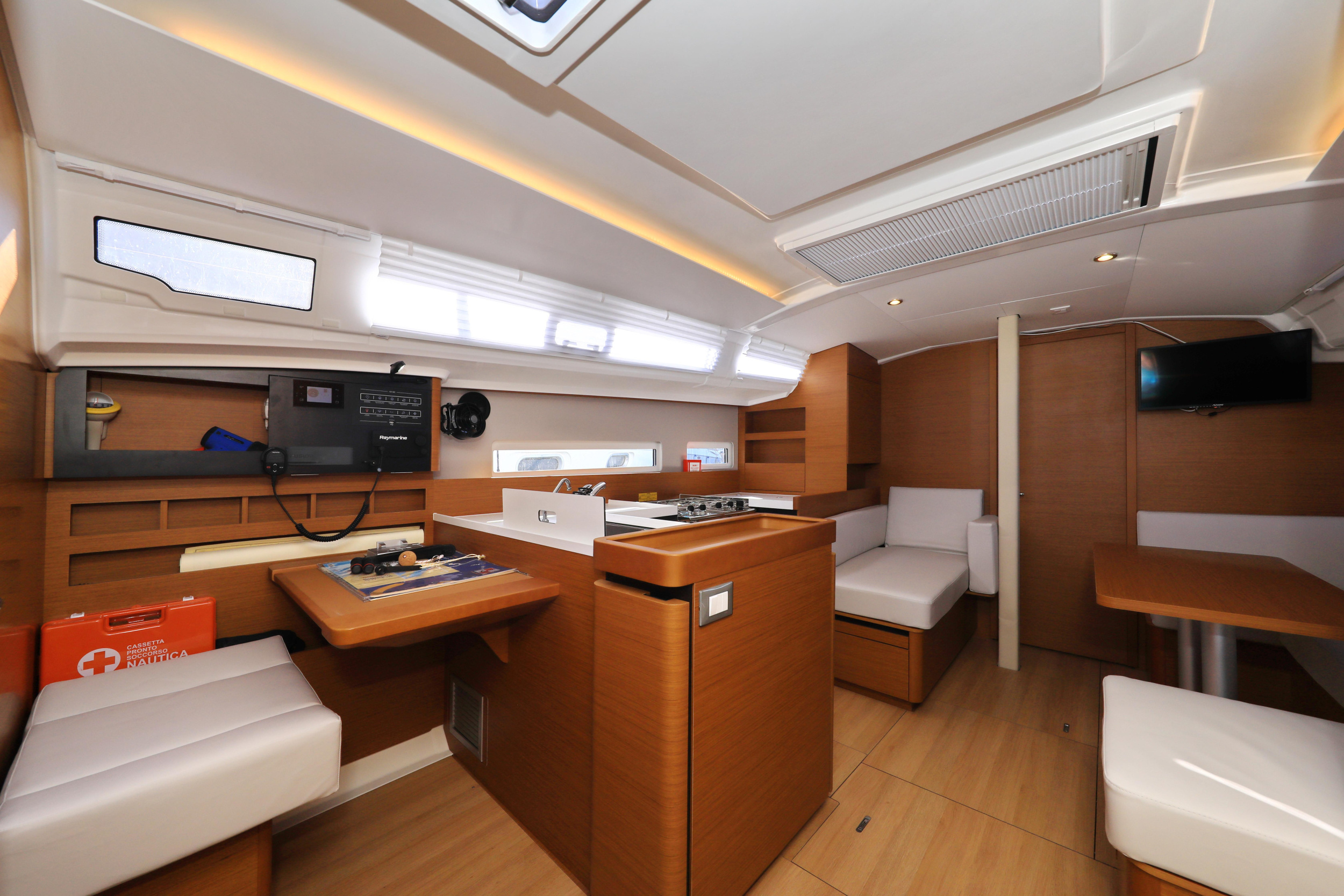 Photo #86 - Sun Odyssey 410 (Vague) in Zara - 16206