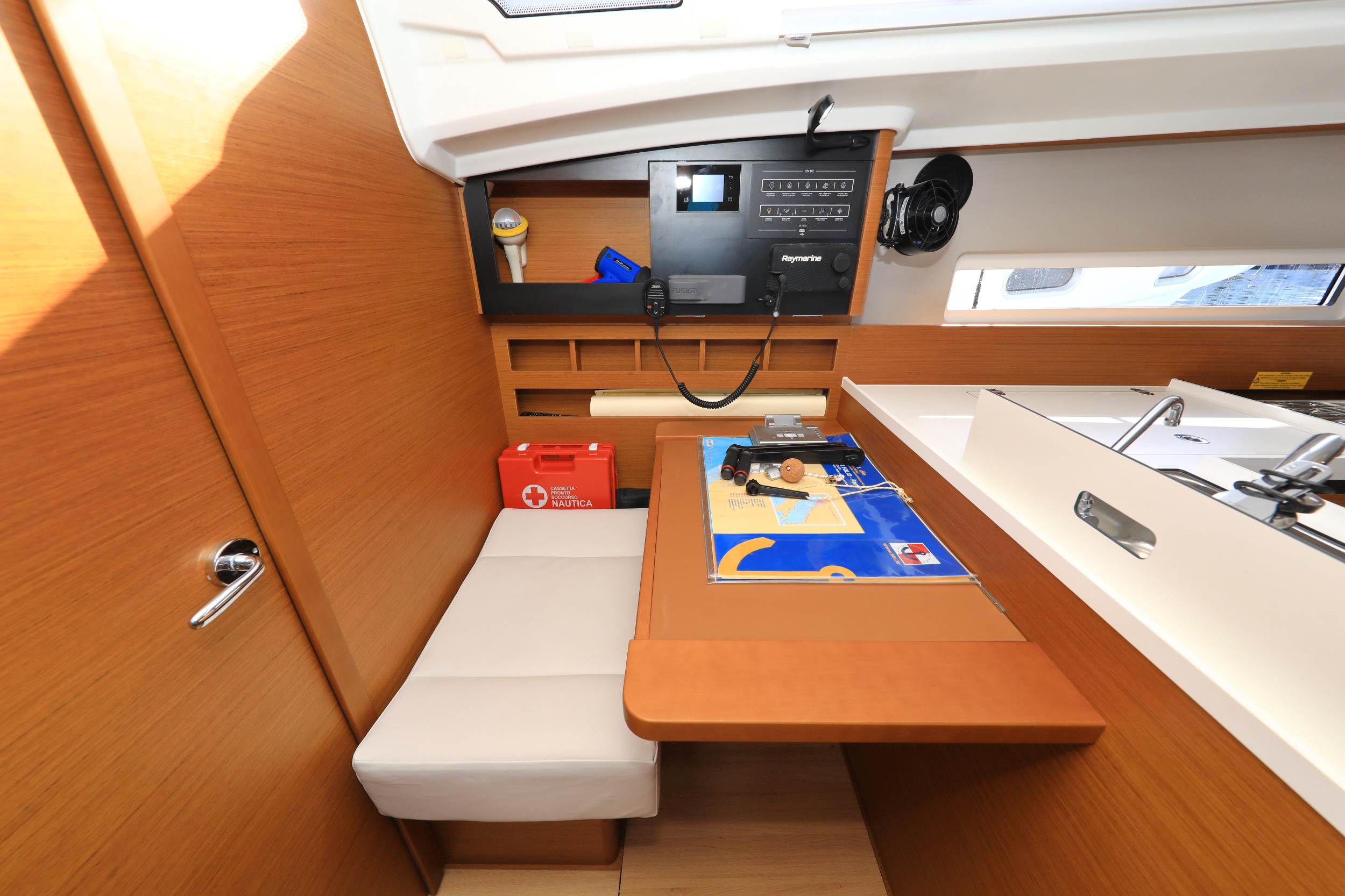 Photo #36 - Sun Odyssey 410 (Vague) in Zara - 16206