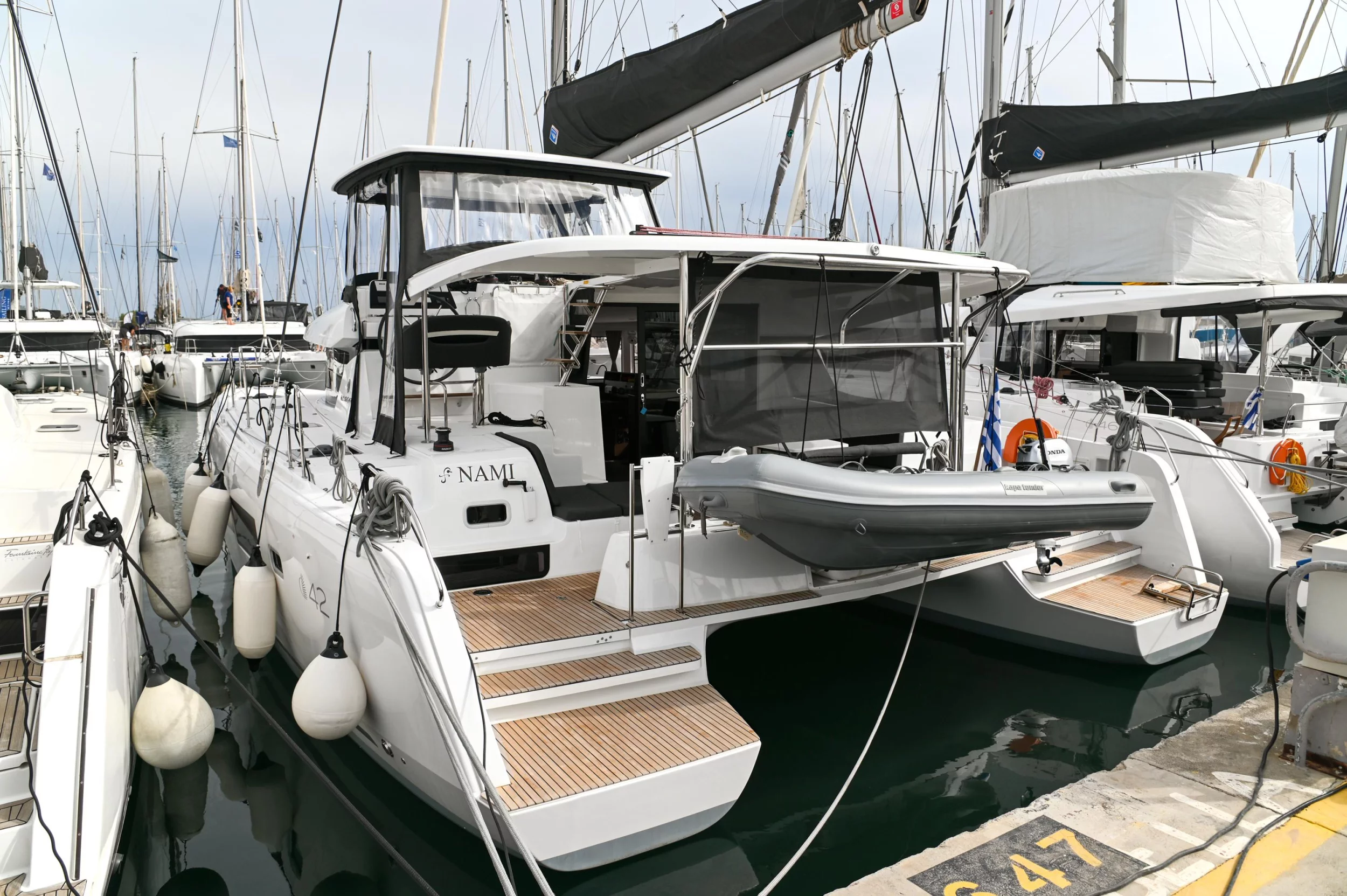 Lagoon 42 (Nami)  - 10