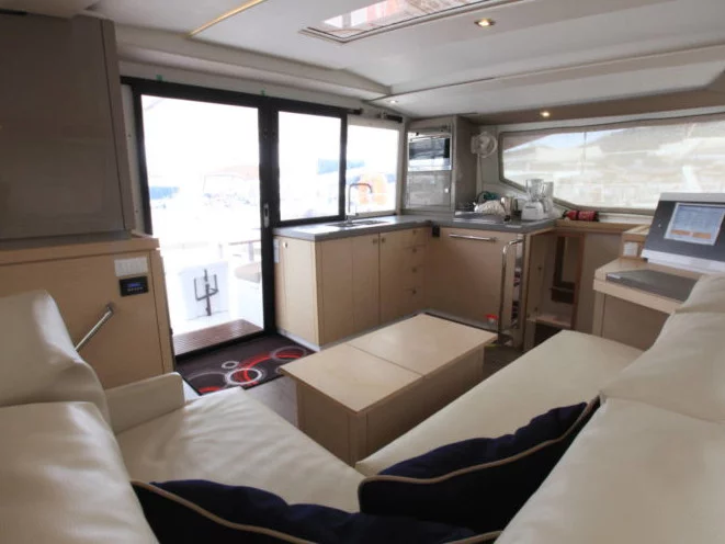 Fountaine Pajot Lucia 40 (La Mer-Kat) Interior image - 4