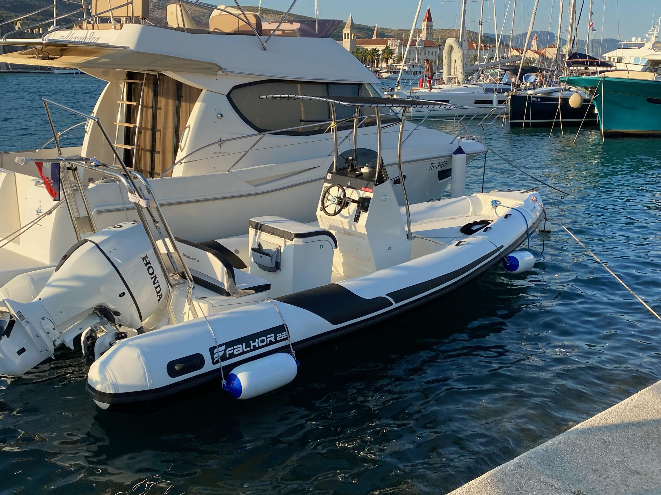 Photo #9 - Falkor 22 (Falkor) en Trogir - 16238