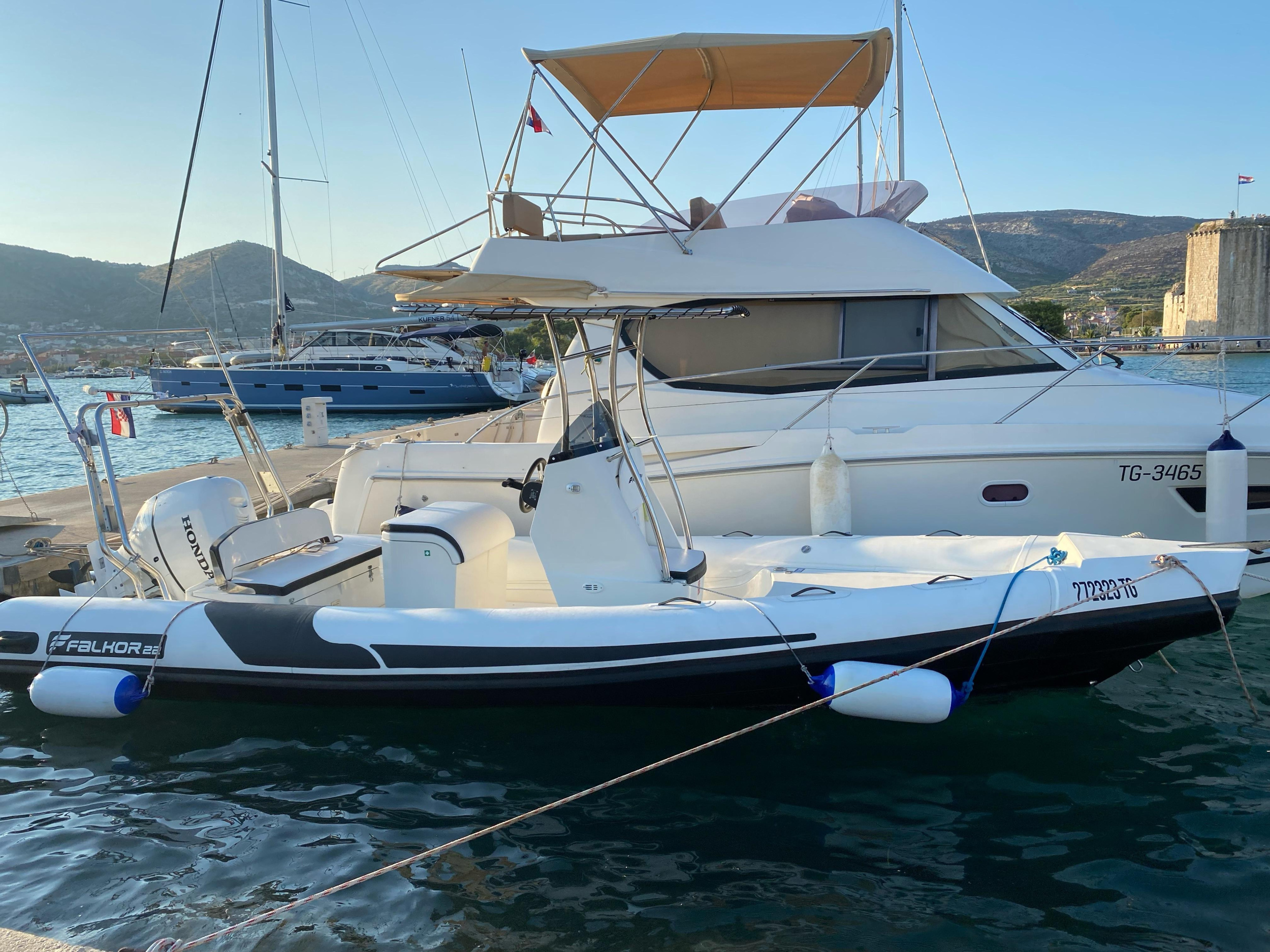 Photo #4 - Falkor 22 (Falkor) en Trogir - 16238