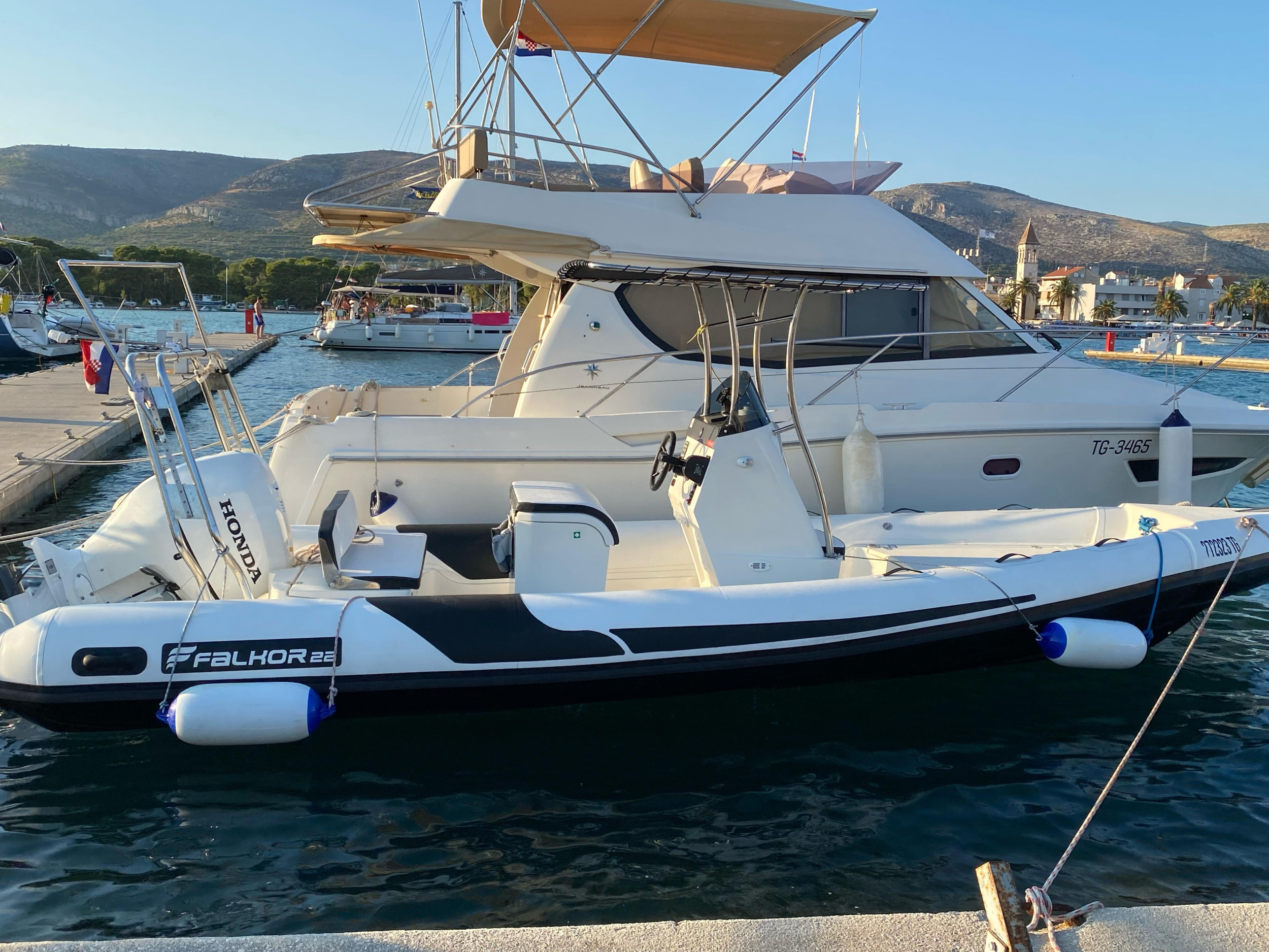Photo #8 - Falkor 22 (Falkor) en Trogir - 16238