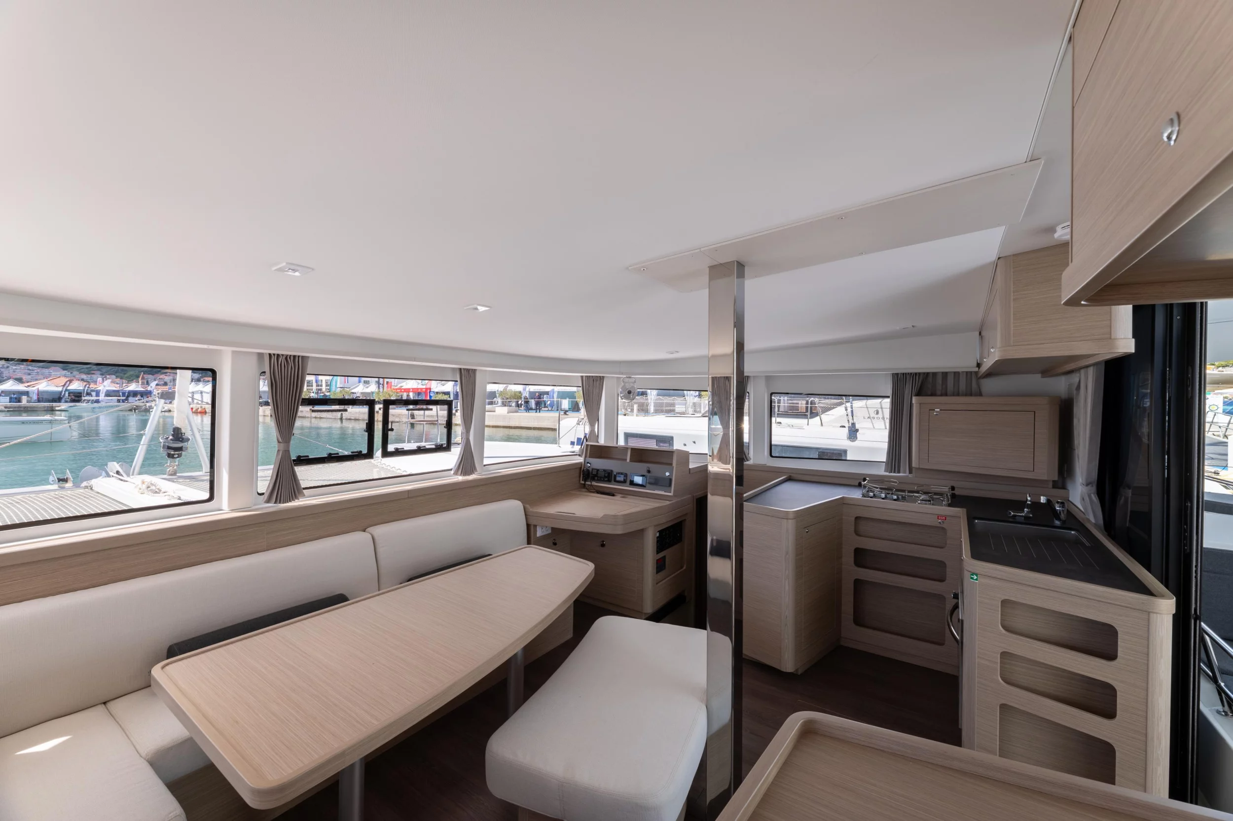 Lagoon 42 (AVENTUS)  - 6