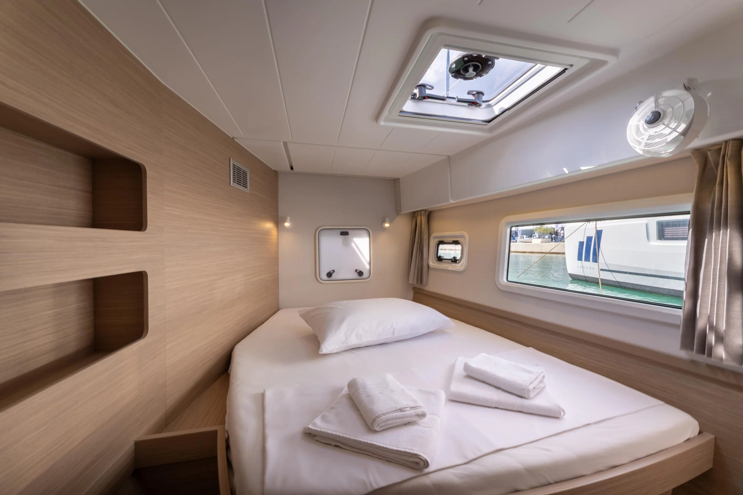 Lagoon 42 (AVENTUS)  - 9