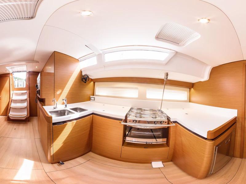Photo #13 - Sun Odyssey 490 (Grazia) in Portisco - 8018