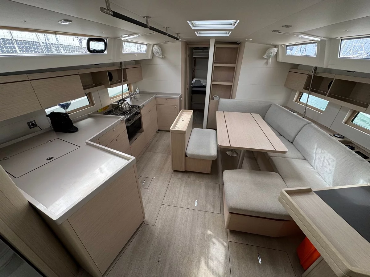 Oceanis 46.1 (3 cab) (Callisto)  - 13