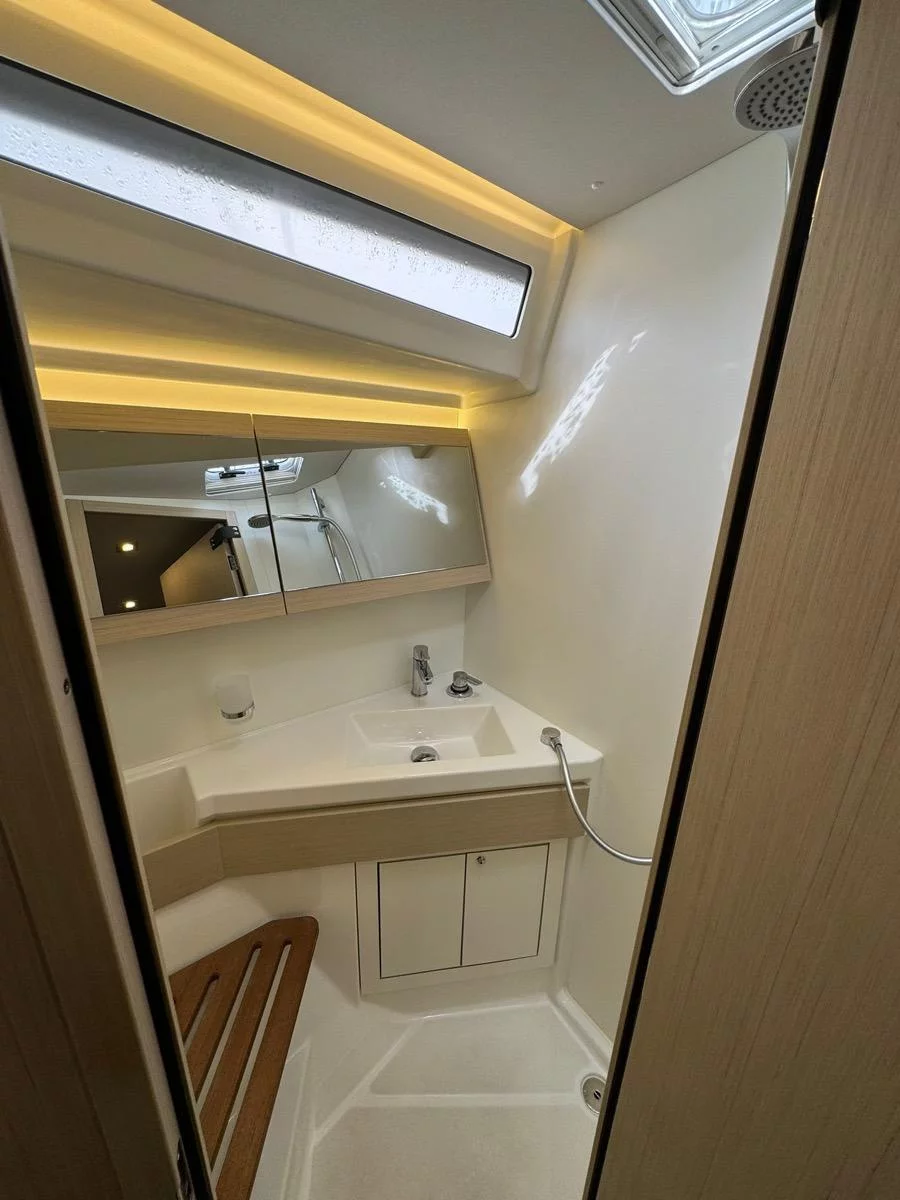 Oceanis 46.1 (3 cab) (Callisto)  - 22