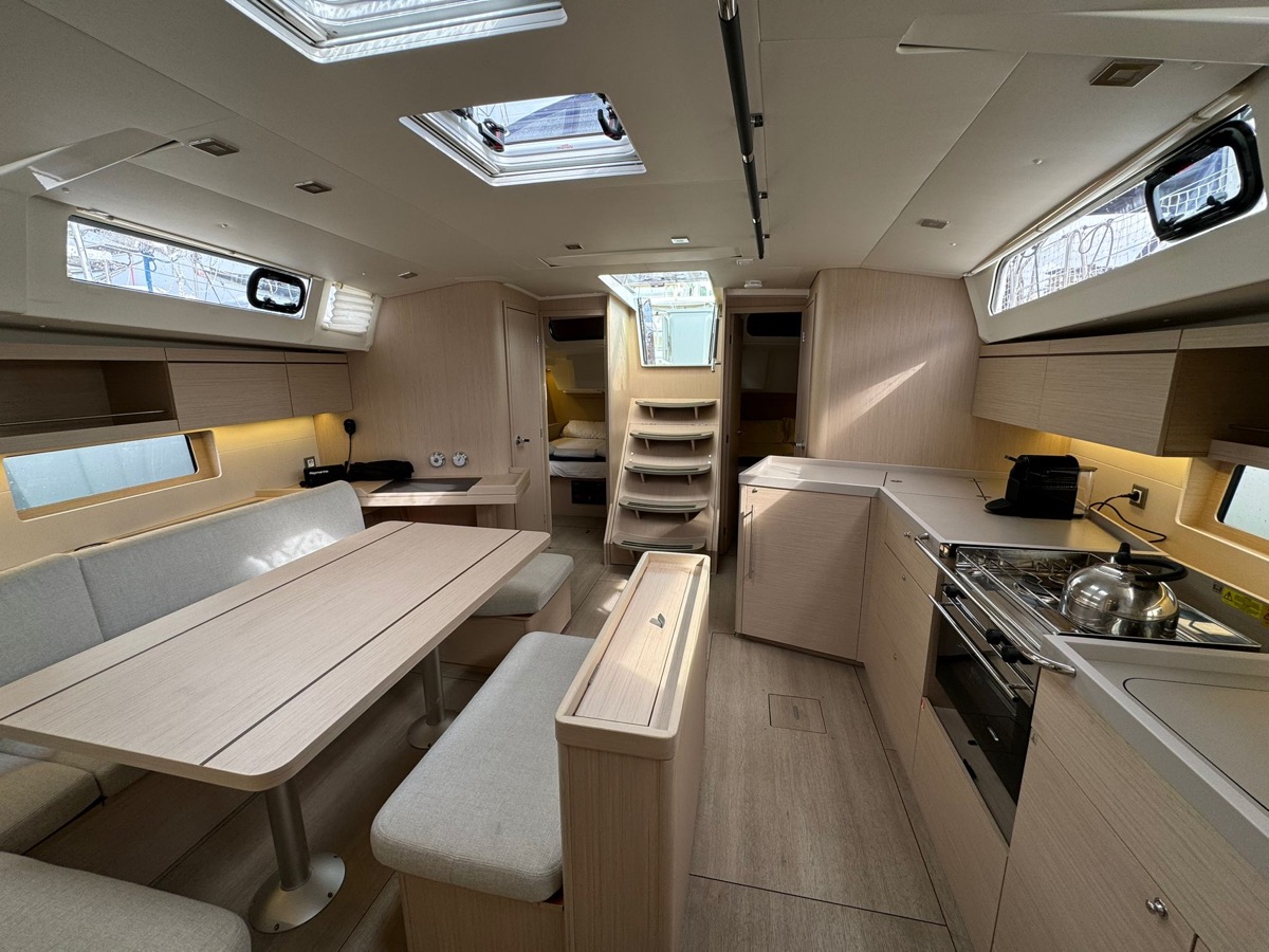 Photo #4 - Oceanis 46.1 (3 cab) (Callisto) en Salerno - 16221