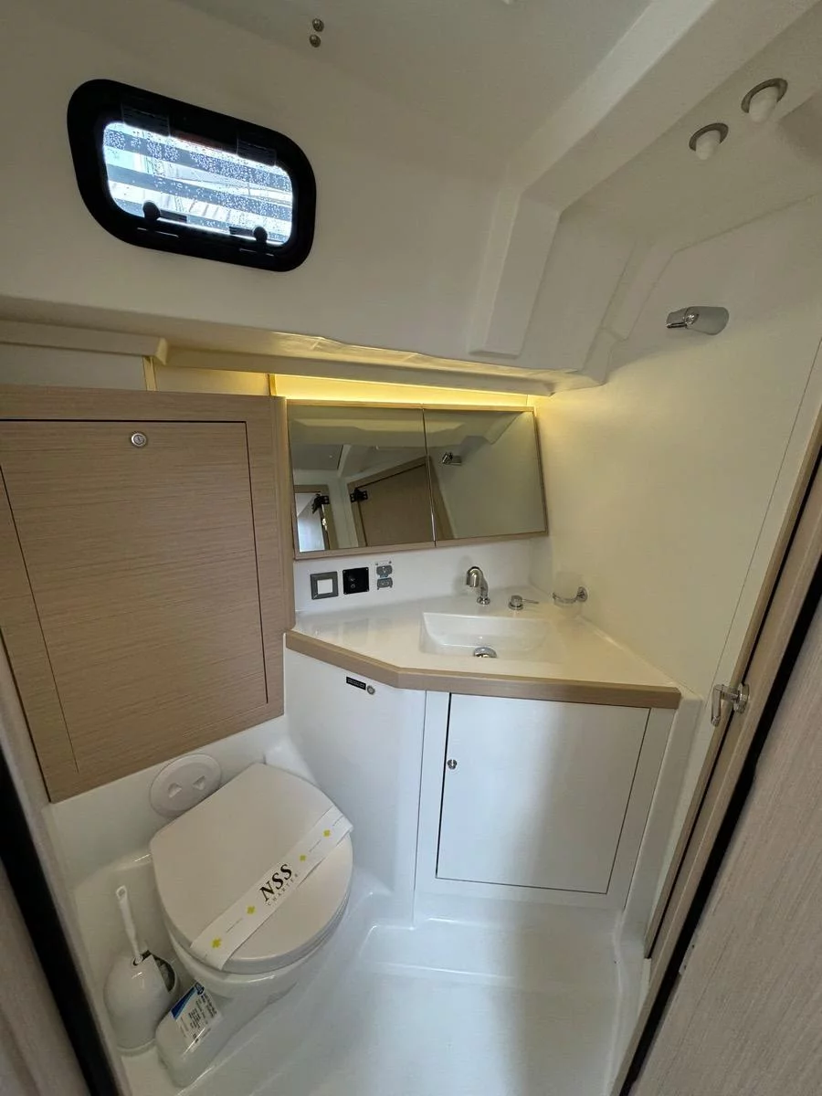 Oceanis 46.1 (3 cab) (Callisto)  - 21