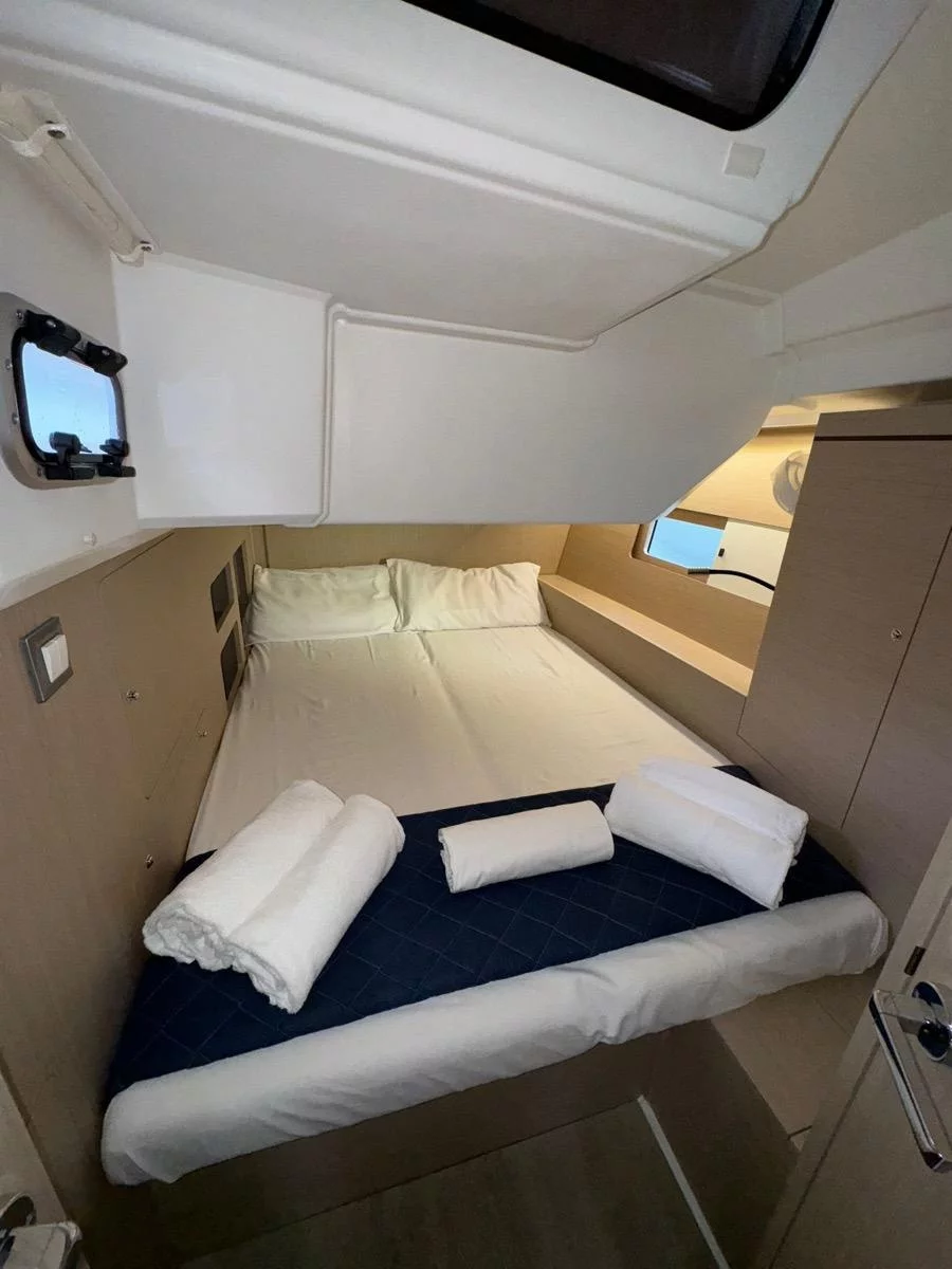 Oceanis 46.1 (3 cab) (Callisto)  - 19
