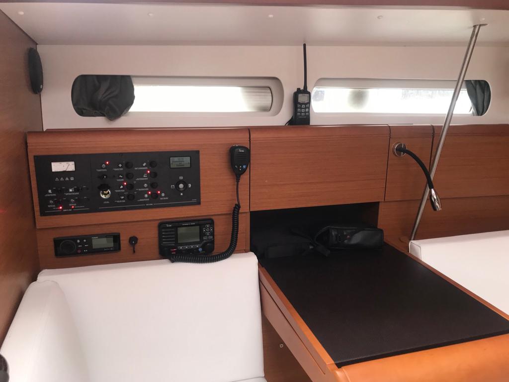Photo #6 - Sun Odyssey 419 (Alboran Limoncello (Majorca)) en Palma - 15524