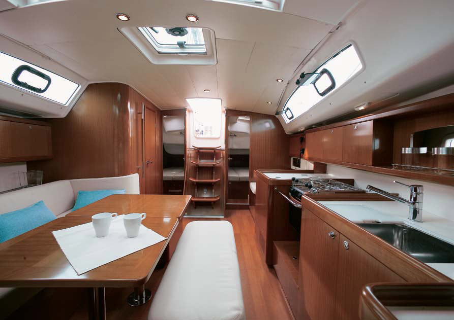 Photo #5 - Oceanis 43 (Senza Veli) in Portorosa - 3716