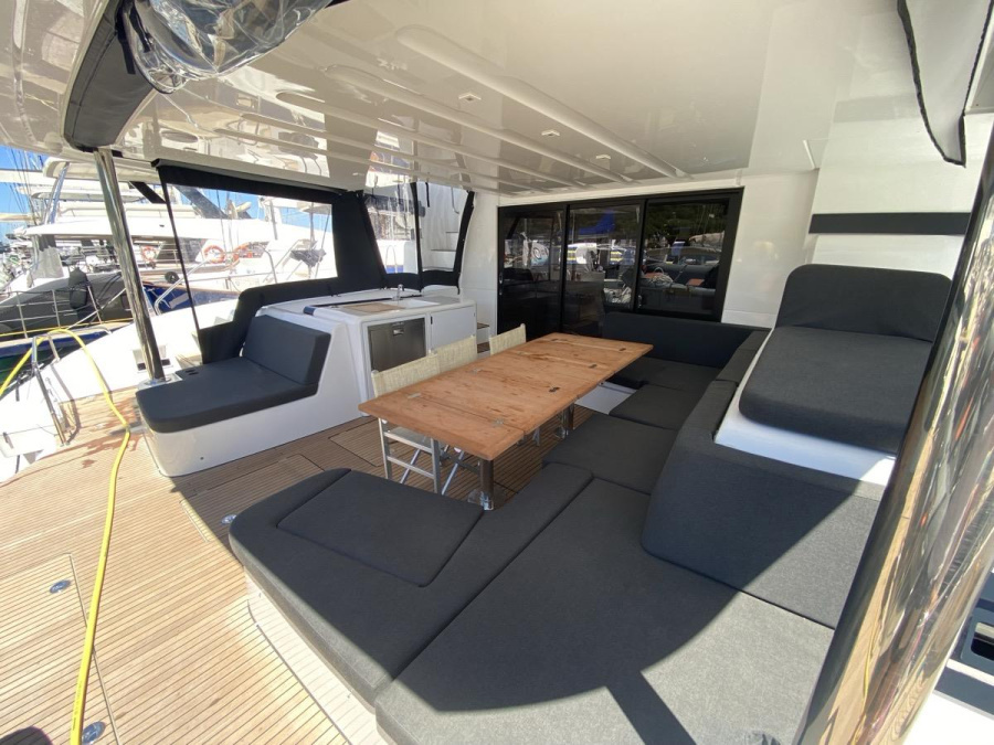 Photo #5 - Lagoon 55 (5 cab) (The Moon (MAR)) in Le Marin - 17117