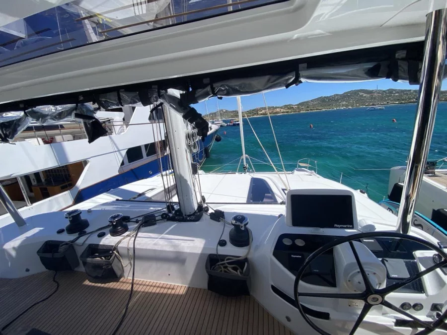 Lagoon 55 (5 cab) (The Moon (ANU))  - 4