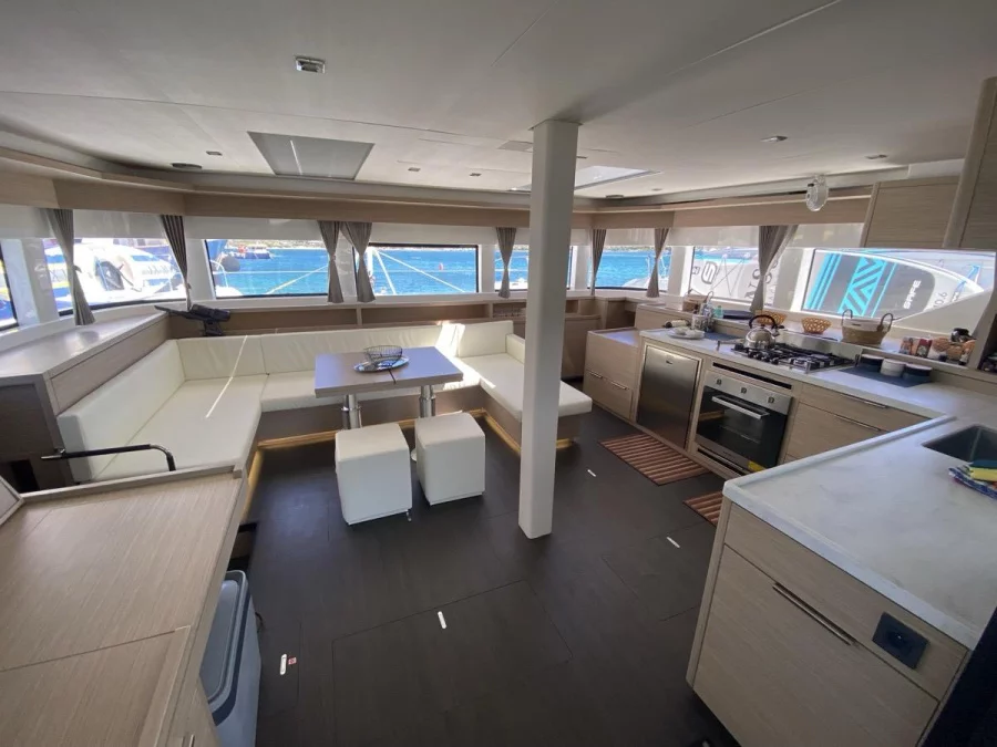 Lagoon 55 (5 cab) (The Moon (ANU)) Interior image - 21