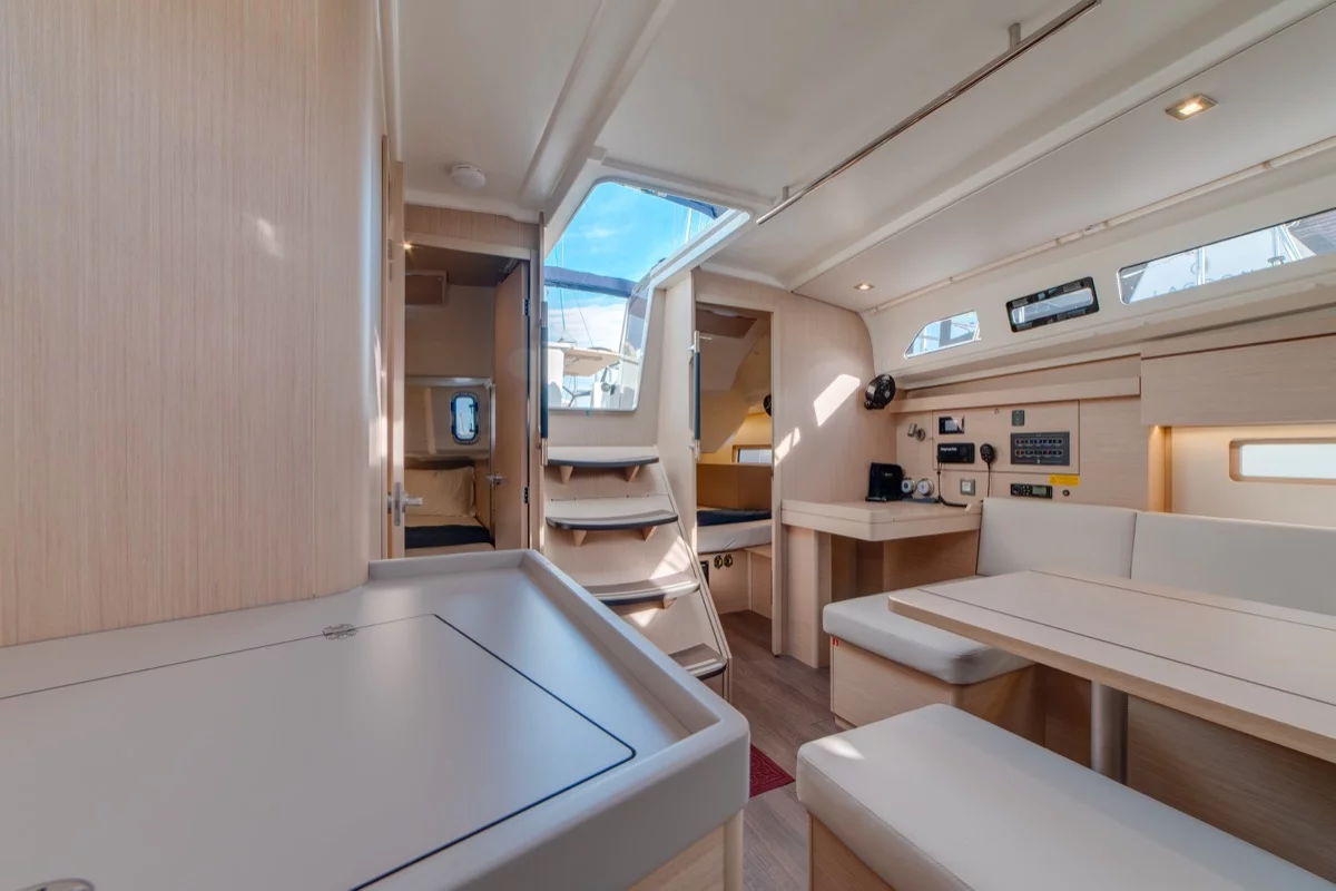 Oceanis 40.1 (3cab) (Maverick)  - 31