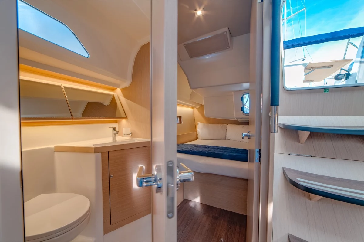 Oceanis 40.1 (3cab) (Maverick)  - 42