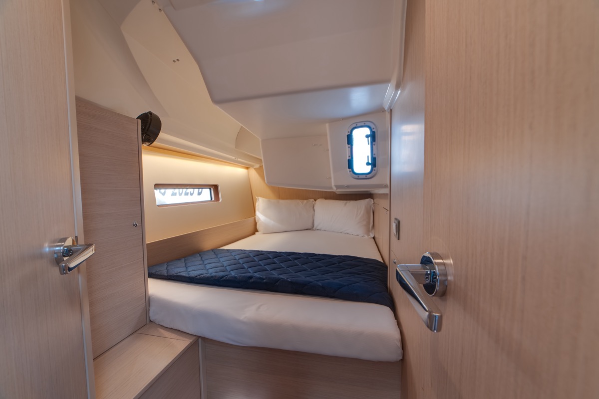 Photo #38 - Oceanis 40.1 (3cab) (Maverick) en Portisco - 16217