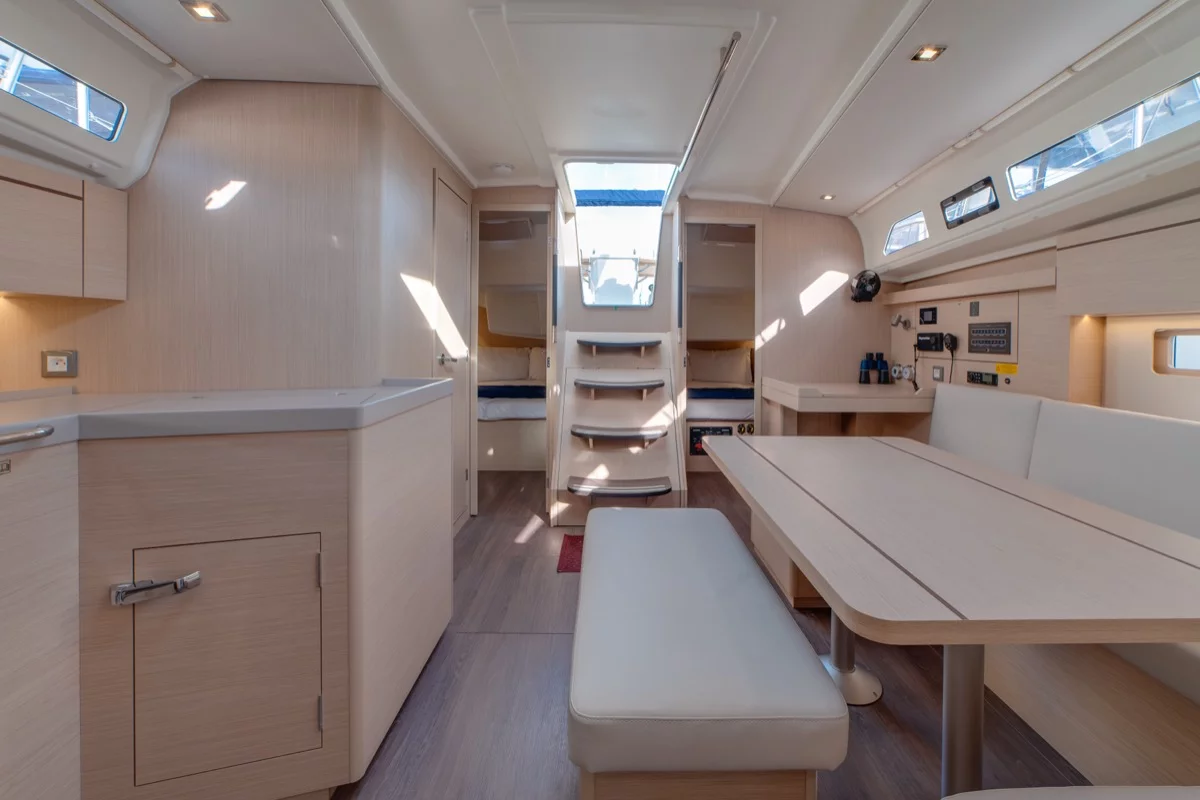 Oceanis 40.1 (3cab) (Maverick)  - 46