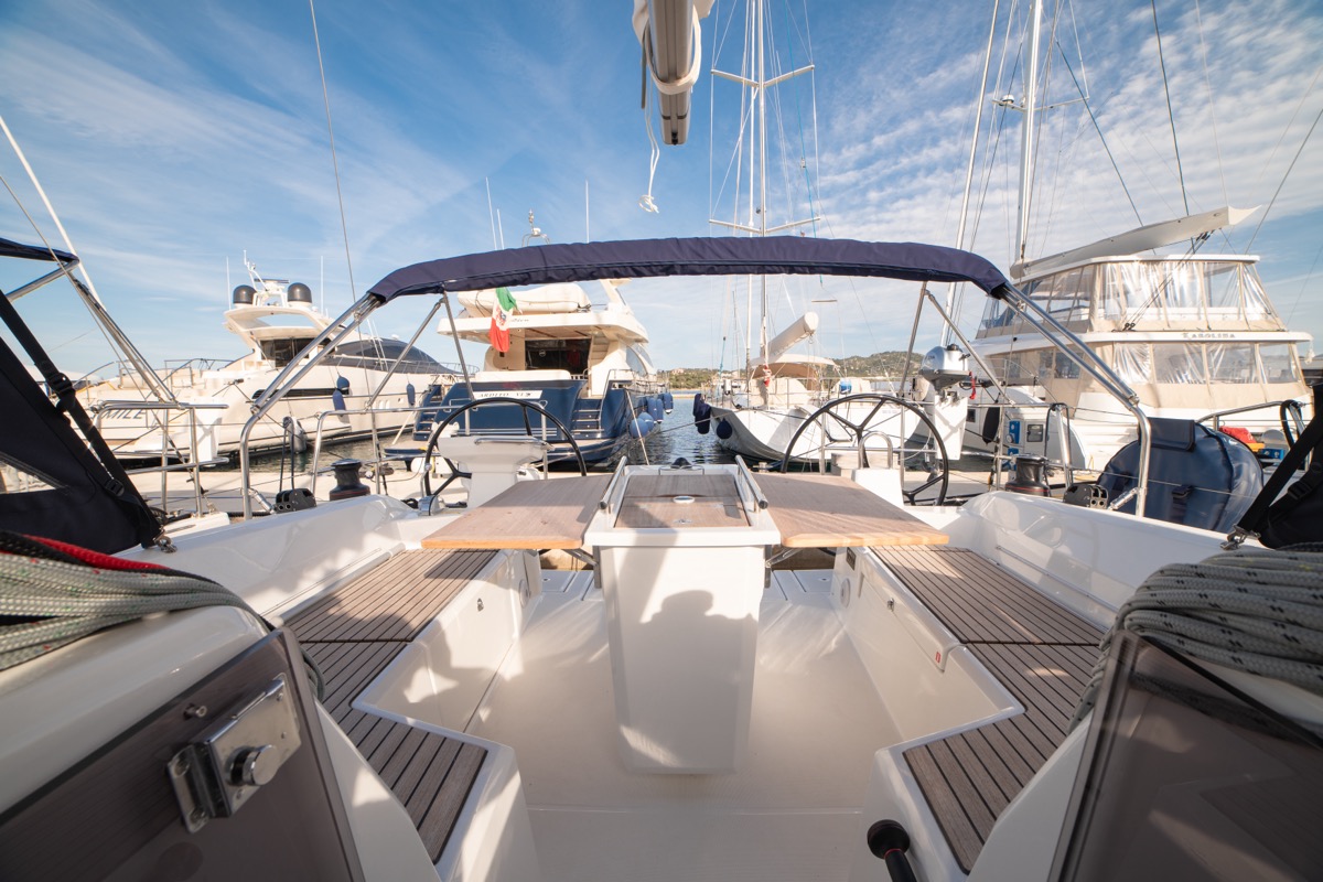 Photo #36 - Oceanis 40.1 (3cab) (Maverick) en Portisco - 16217