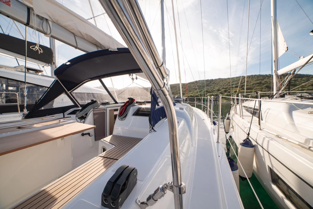 Oceanis 40.1 (3cab) (Maverick)  - 23